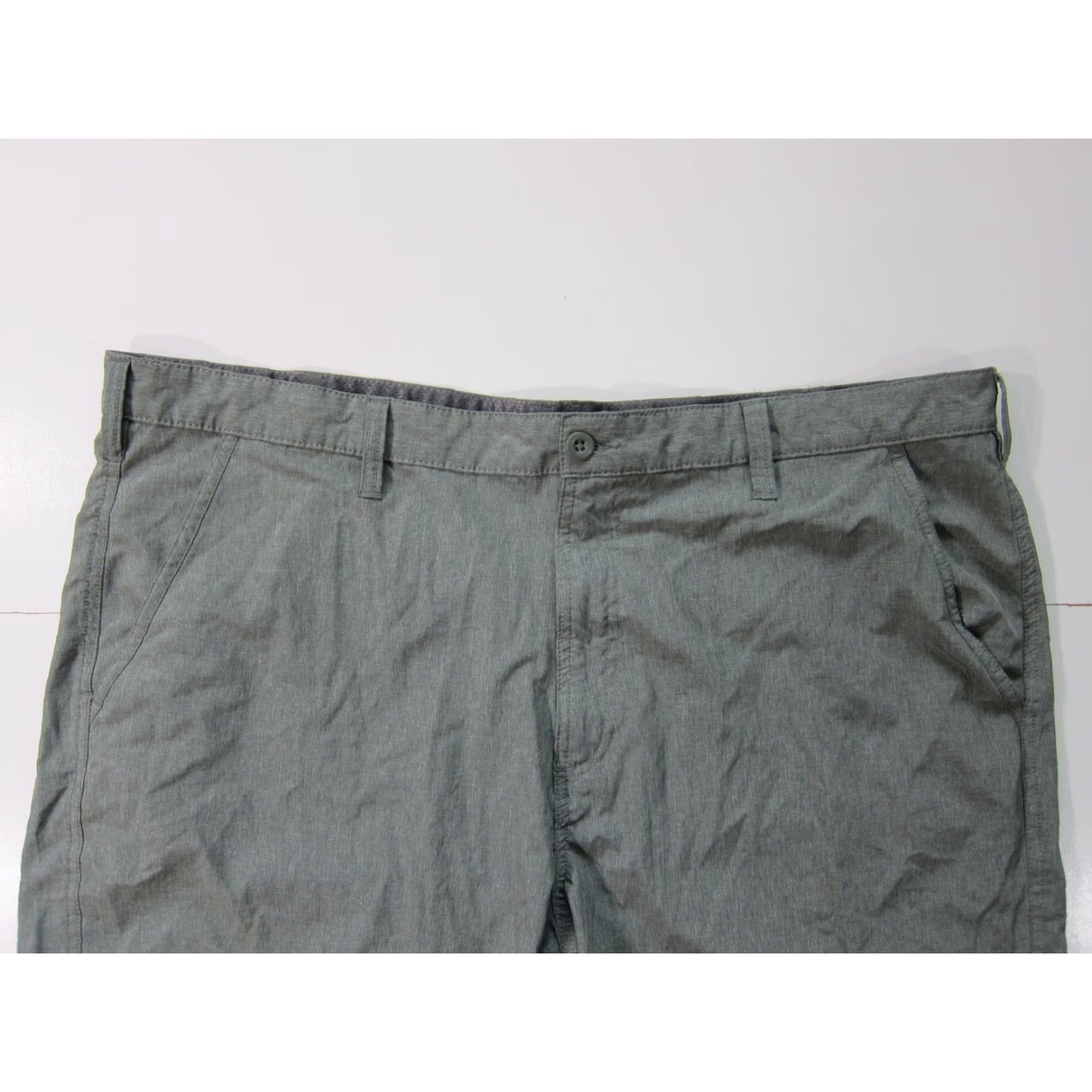 Croft & Barrow Croft & Barrow Shorts Men 44 Green Stretch Lightweight Pocket Travel Casual Golf Mens Size US 44 / EU 60 - 6 Thumbnail