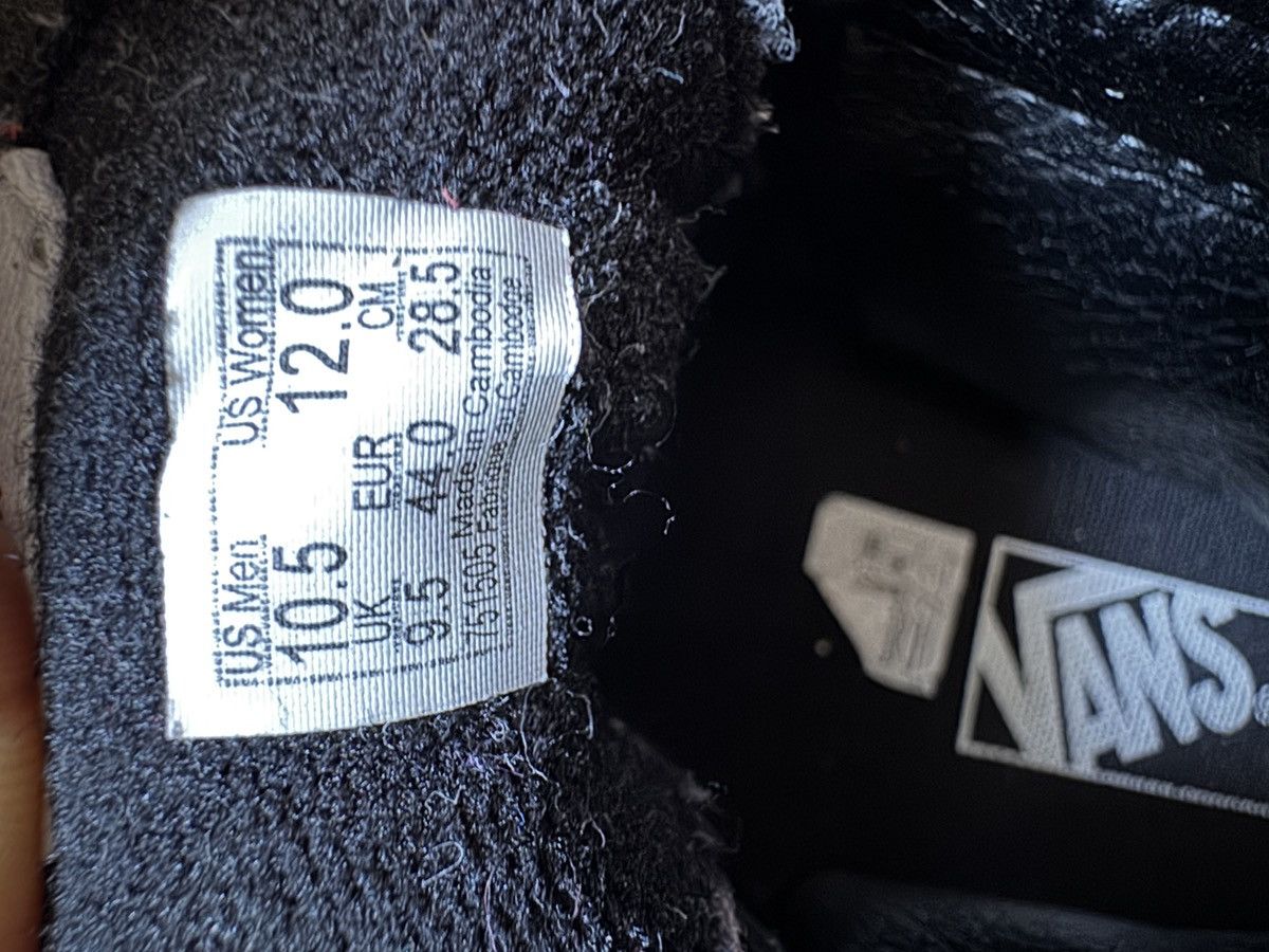 Vans Vans Shoes Size US 10.5 / EU 43-44 - 9 Thumbnail