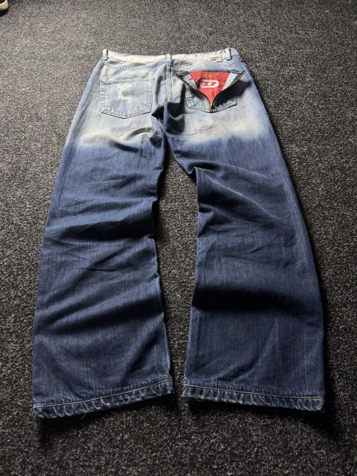 Diesel 90s Diesel Industry Zip Back Pocket Jeans Made in Italy Y2K Size US 33 - 1 Thumbnail