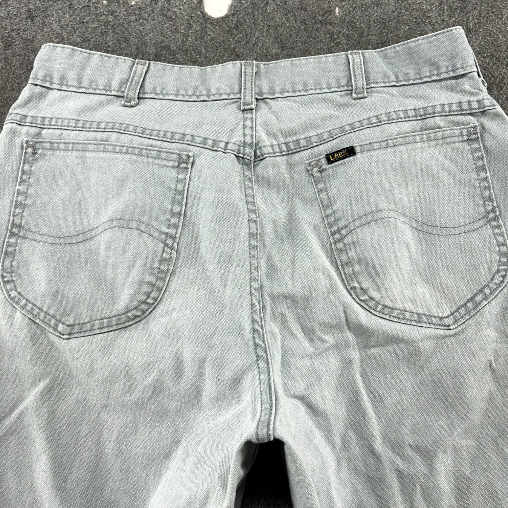 Lee VINTAGE Lee Jeans Men 34x34 Gray Bootcut Straight Distressed 90s Cowboy Wrangler 13MWZ 5-Pocket Cotton Denim Light Wash Medium Wash Regular Fit Size US 34 / EU 50 - 6 Thumbnail