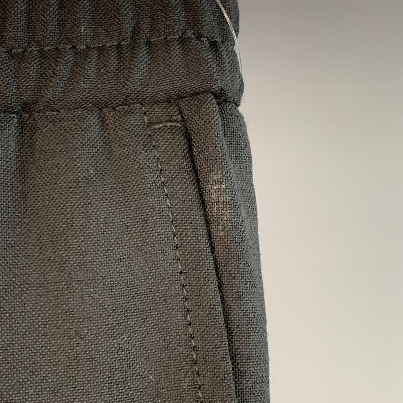 AMI Size 28 Black Virgin Wool Pleated Drawstring Dress Pants Size US 28 / EU 44 - 4 Thumbnail