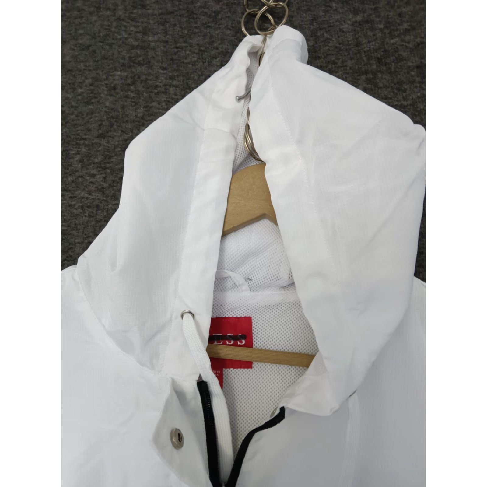 Guess Guess Windbreaker Cropped Hooded Colorblock Black White Size M Size M / US 6-8 / IT 42-44 - 6 Thumbnail