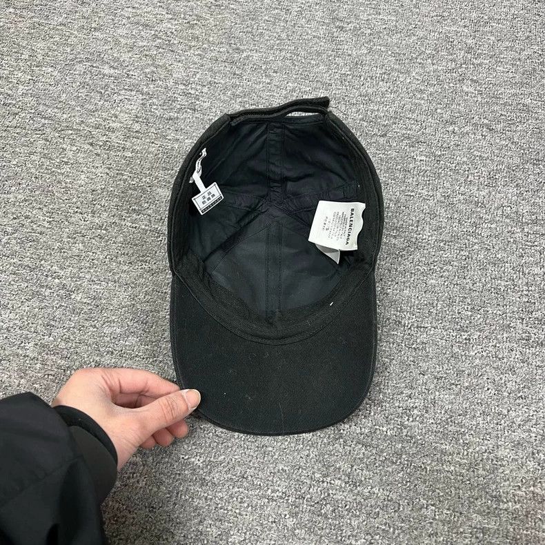 Balenciaga Balenciaga Embroidered Logo baseball cap 2502-Nextarrow Size ONE SIZE - 5 Thumbnail