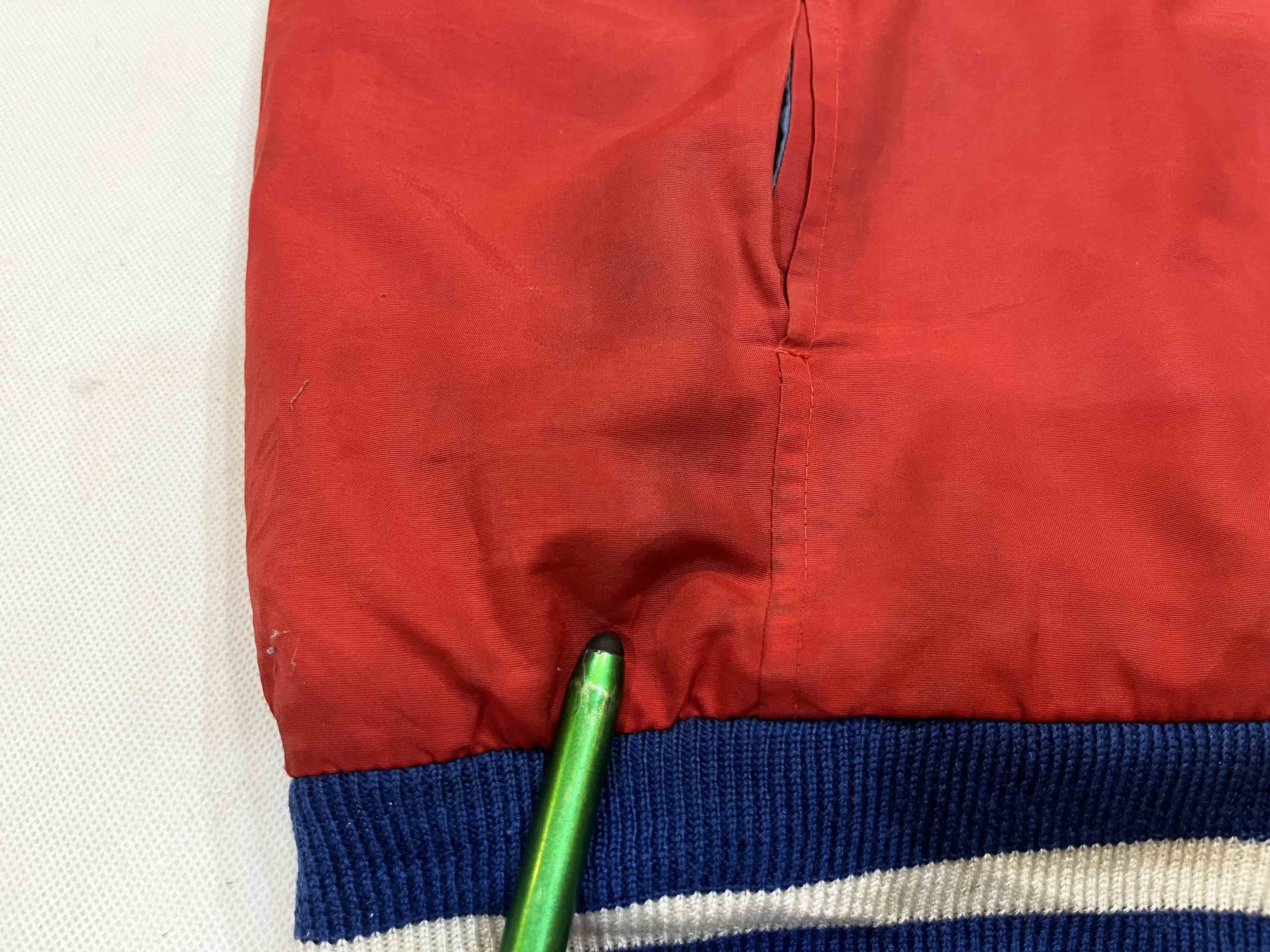 NHL × Starter × Vintage Vintage Starter NHL Montreal Canadiens Full Zip Jacket Size US L / EU 52-54 / 3 - 14 Thumbnail
