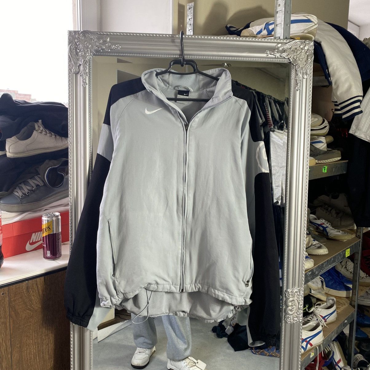 Nike Vintage Nike Track Jacket 90s Big Logo Swoosh Size US L / EU 52-54 / 3 - 1 Thumbnail