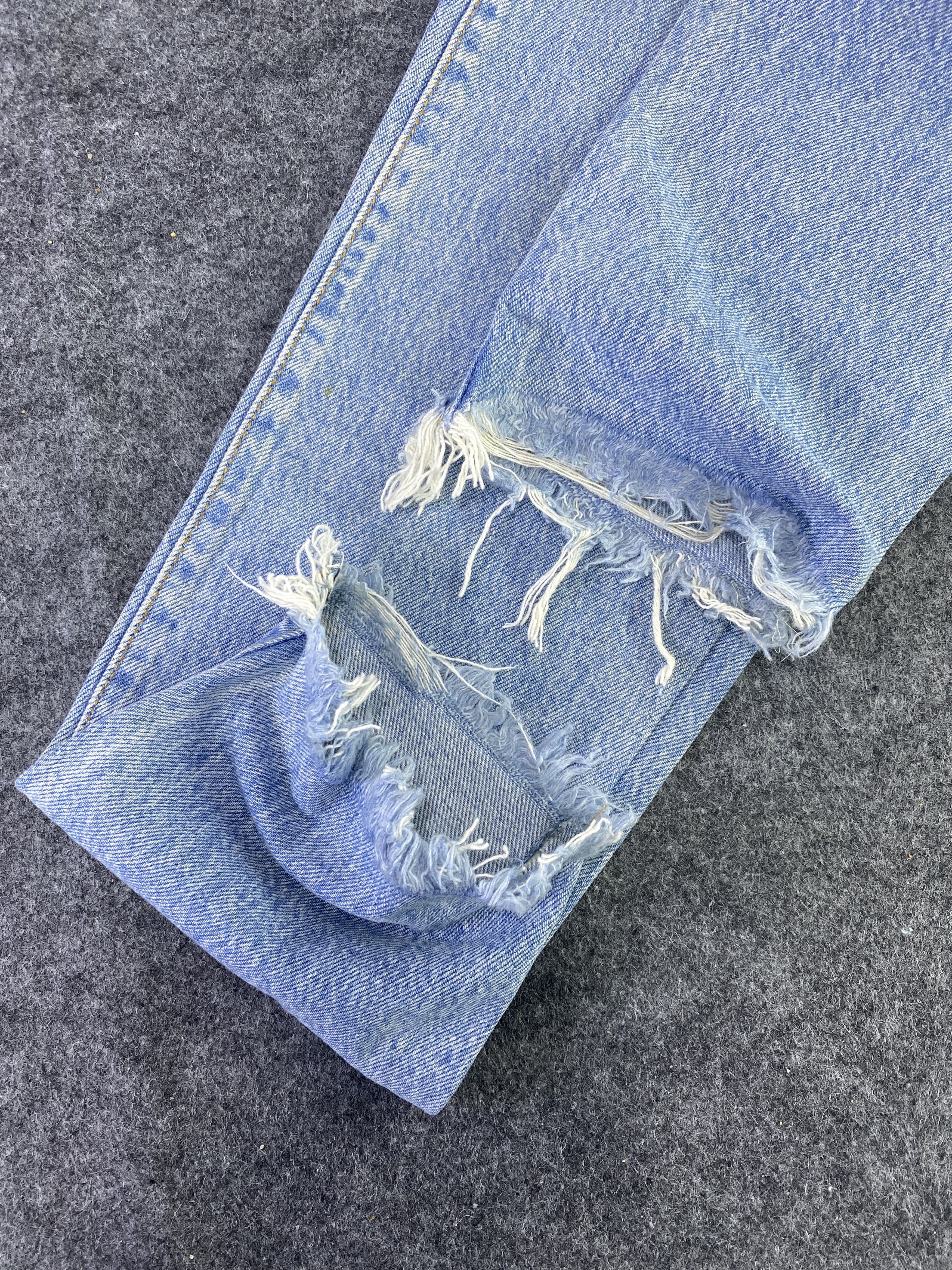 Levi's Vintage Levi's Distress Jeans - J914 Size 29" - 14 Thumbnail