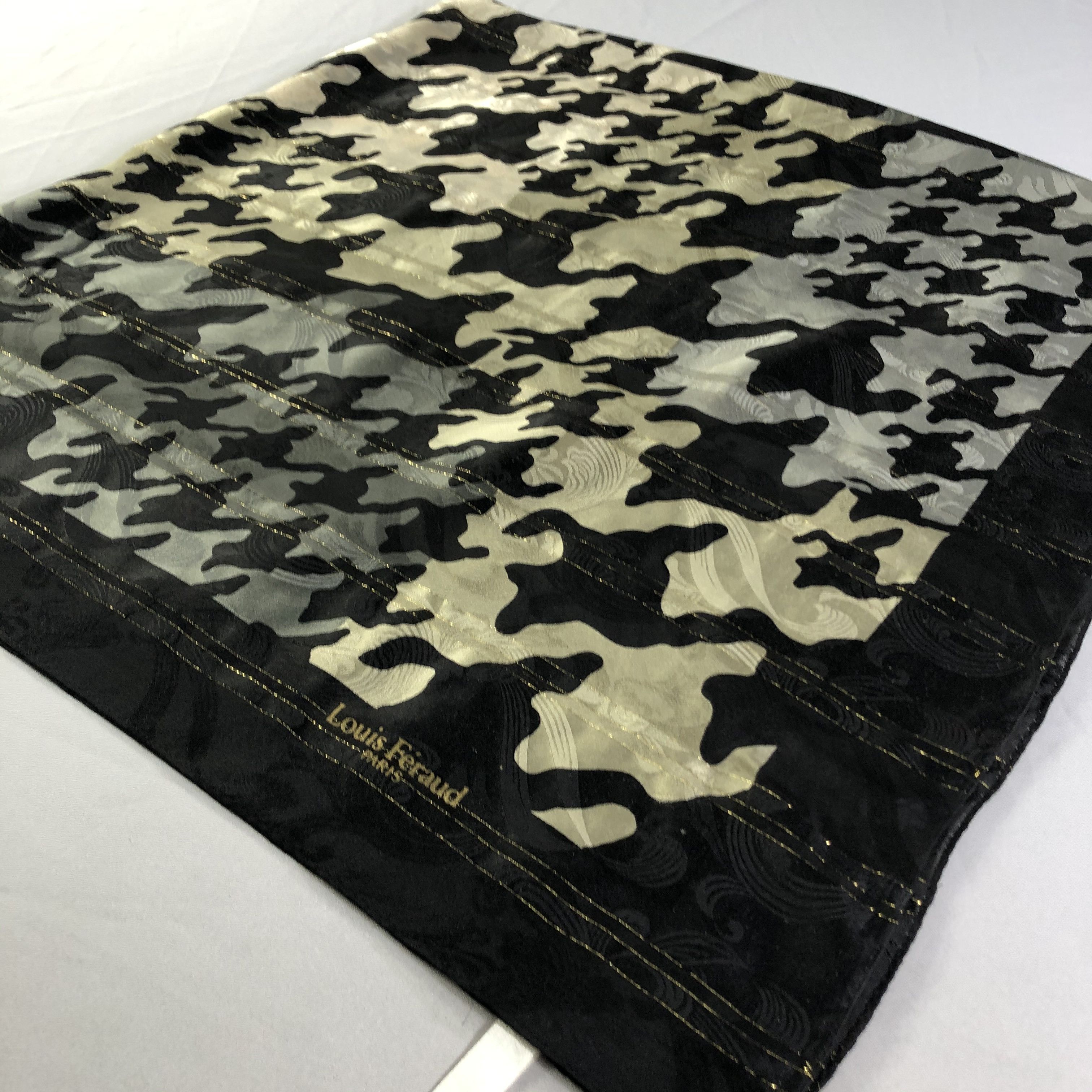 Louis Feraud × Vintage Vintage Louis Feraud Silk Scarf Size ONE SIZE - 3 Thumbnail