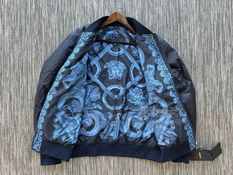 Versace Versace Reversible cotton jacket Size US L / EU 52-54 / 3 - 4 Thumbnail