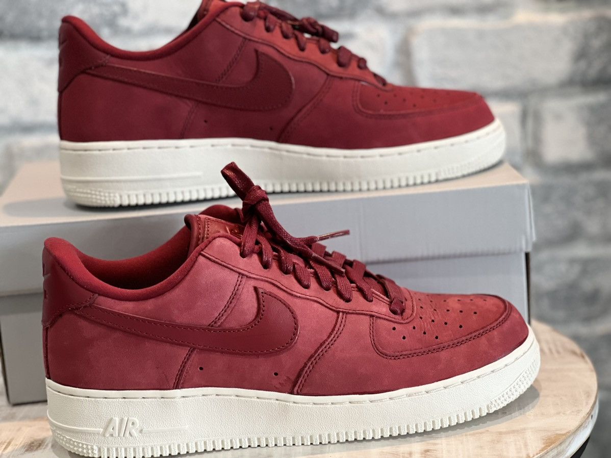 Nike Nike Air Force 1 Premium Team Red DR9503-600 Size 9.5m 11w Size US 9.5 / EU 42-43 - 1 Thumbnail
