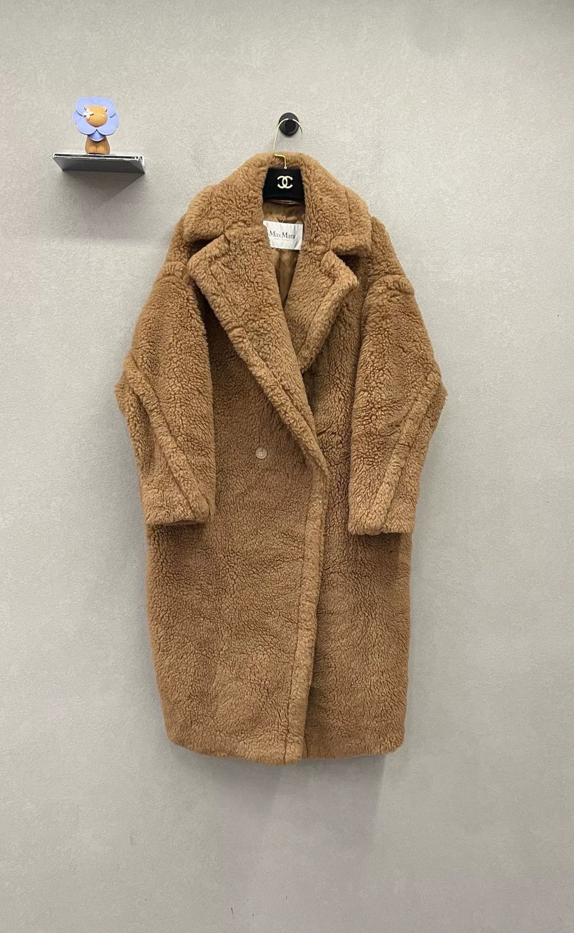 Max Mara MaxMara Teddy Double-Breasted Teddy Coat Size M / US 6-8 / IT 42-44 - 1 Thumbnail