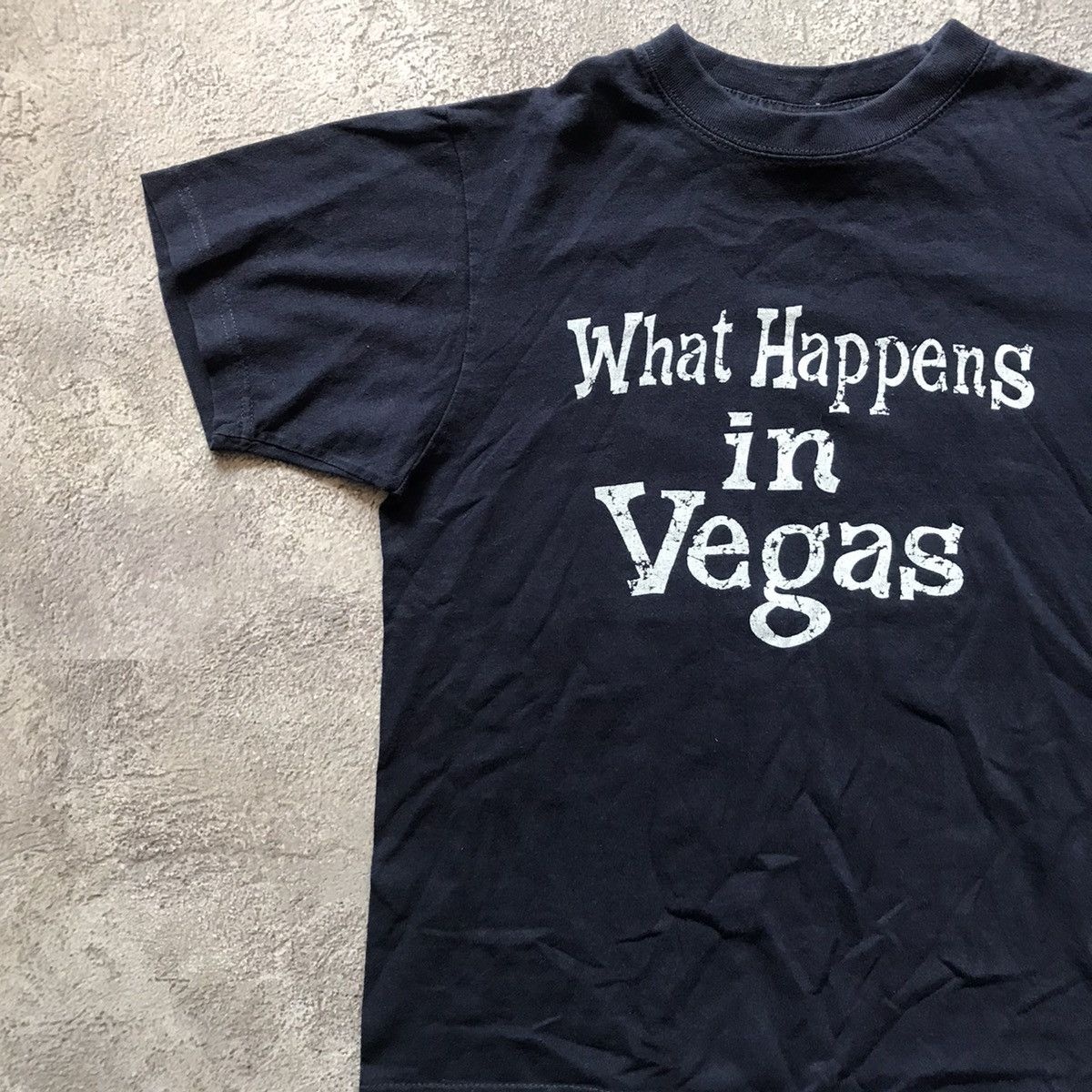 Vintage Vintage Y2K What Happens In Vegas Graphic Tee Streetwear S Size US S / EU 44-46 / 1 - 2 Thumbnail