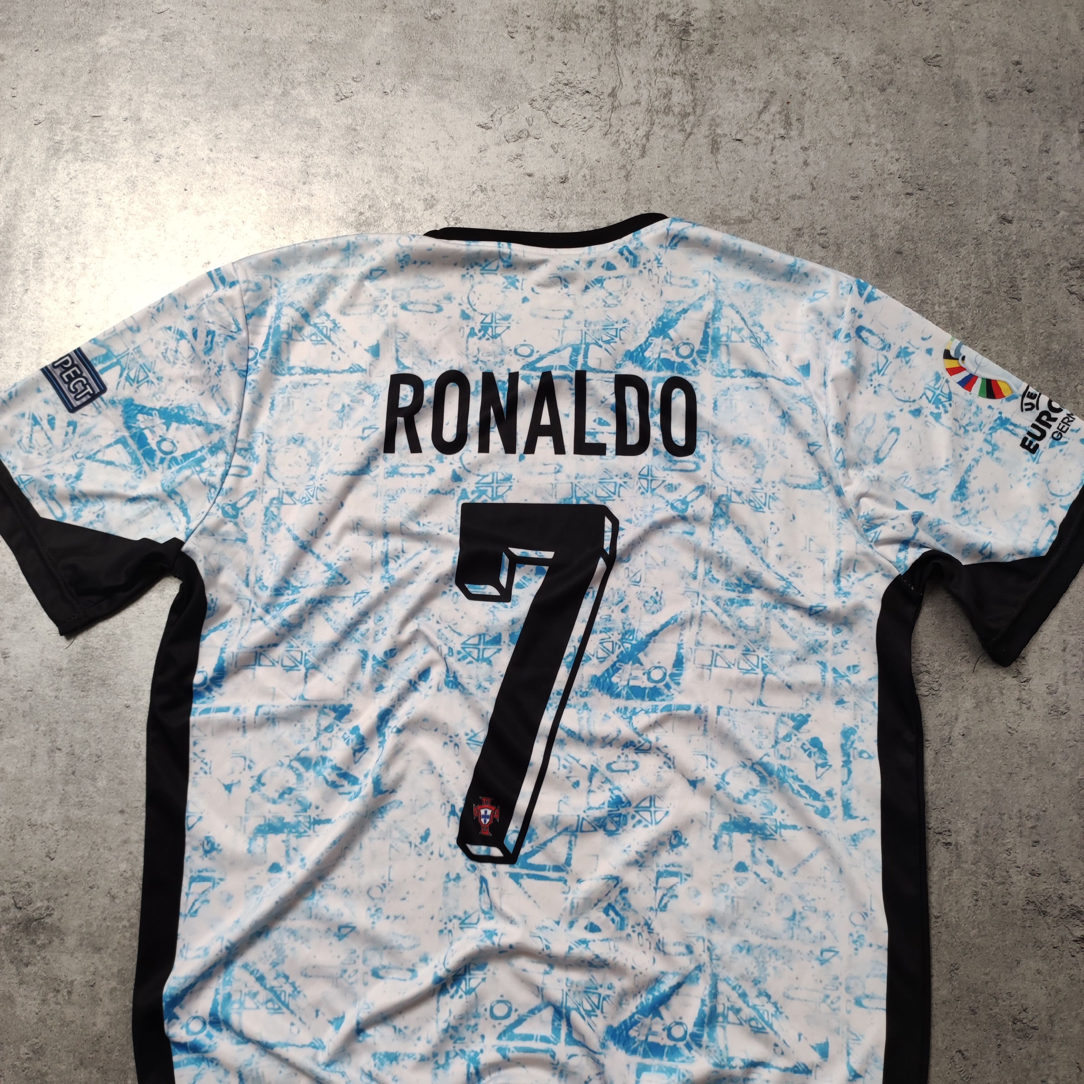 Nike RARE CR7 #7 Cristiano Ronaldo Speed Nike Portugal Jersey Size US M / EU 48-50 / 2 - 9 Thumbnail