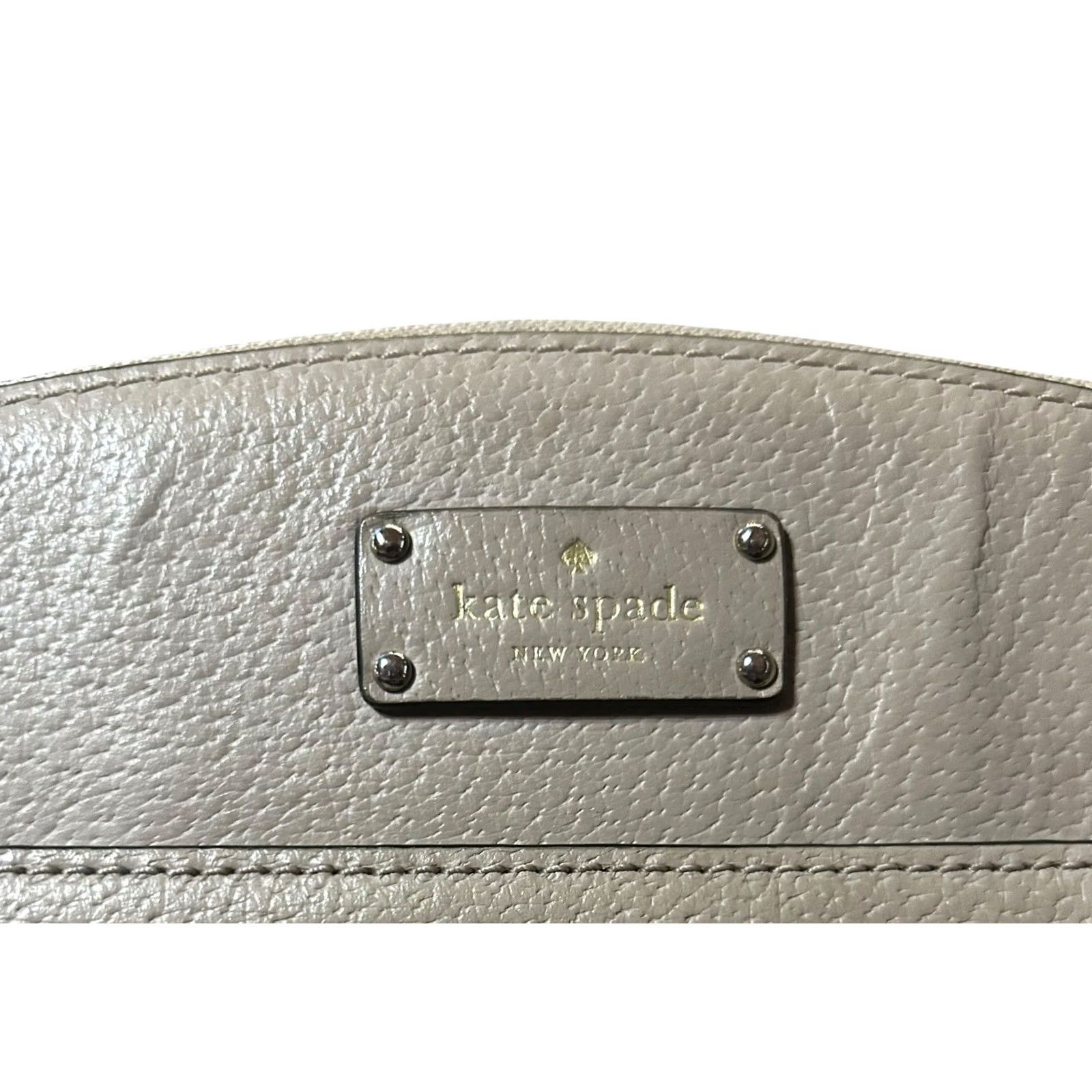Vintage kate spade new york Cobble Hill Crossbody Bag Purse Taupe Small Leather Pebbled Zip Adjustable Strap Women Mens? No; Women Size ONE SIZE - 5 Thumbnail