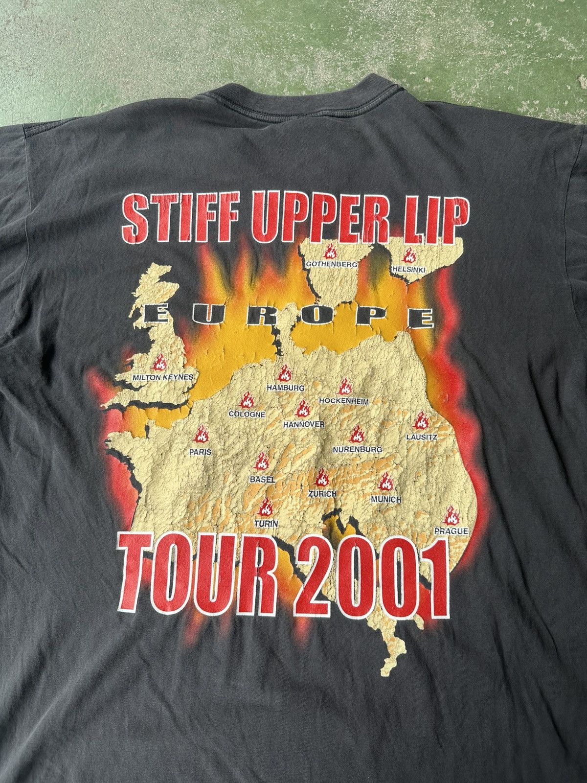 AC/DC Rare!! Vintage AC/DC Stiff Upper Lip Europe Tour 2001s Size US L / EU 52-54 / 3 - 4 Thumbnail