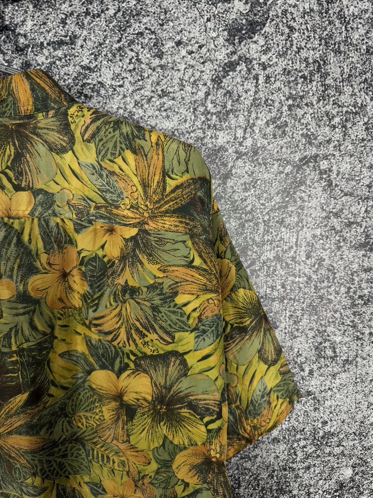 Vintage Anyway Silk Hawaiian Shirt Floral Tropical Short Sleeve Sz M Size US M / EU 48-50 / 2 - 9 Thumbnail