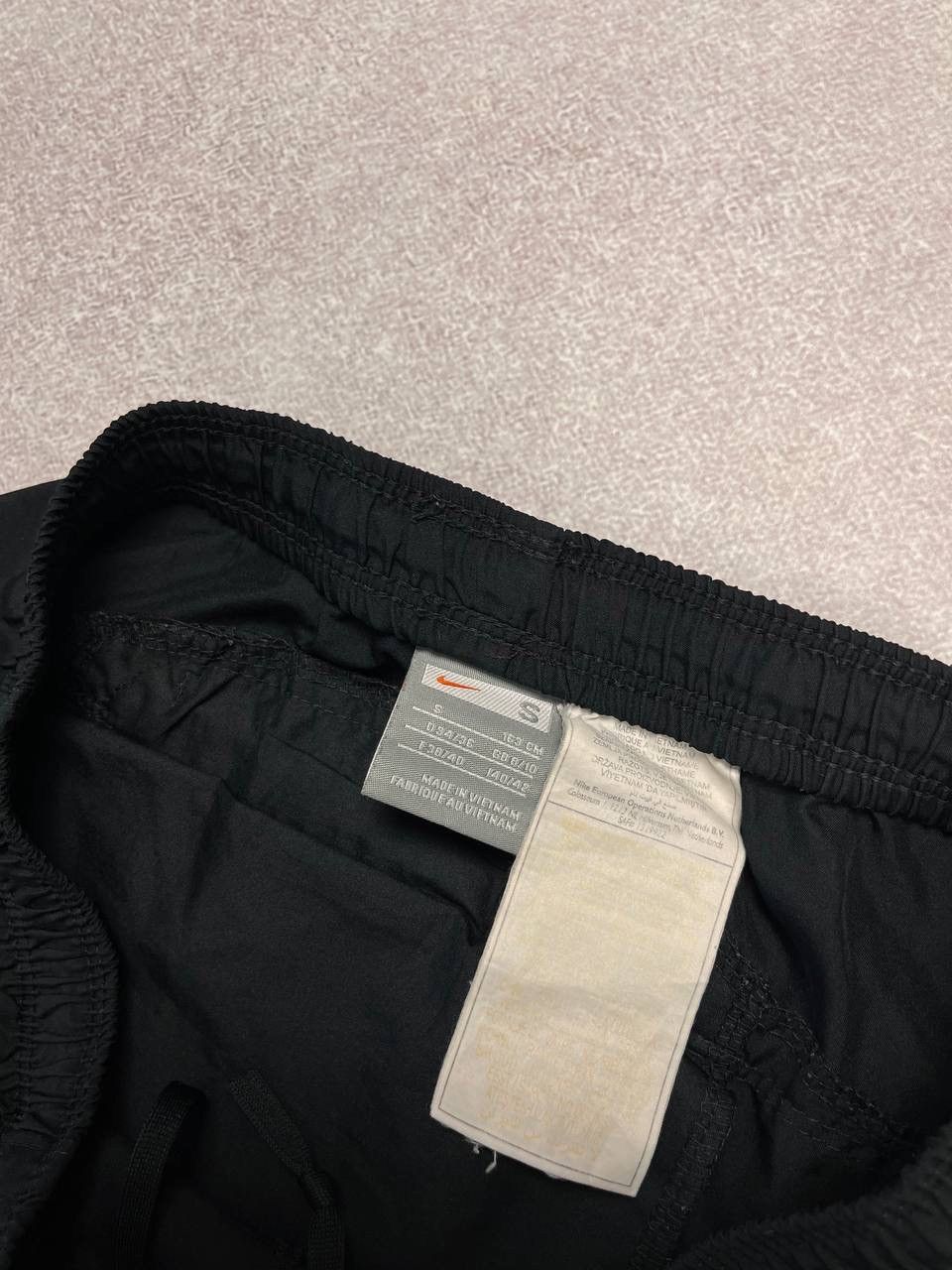 Nike Vintage Nike Swoosh Baggy Nylon Track Pants Y2K S Size US 31 - 3 Thumbnail