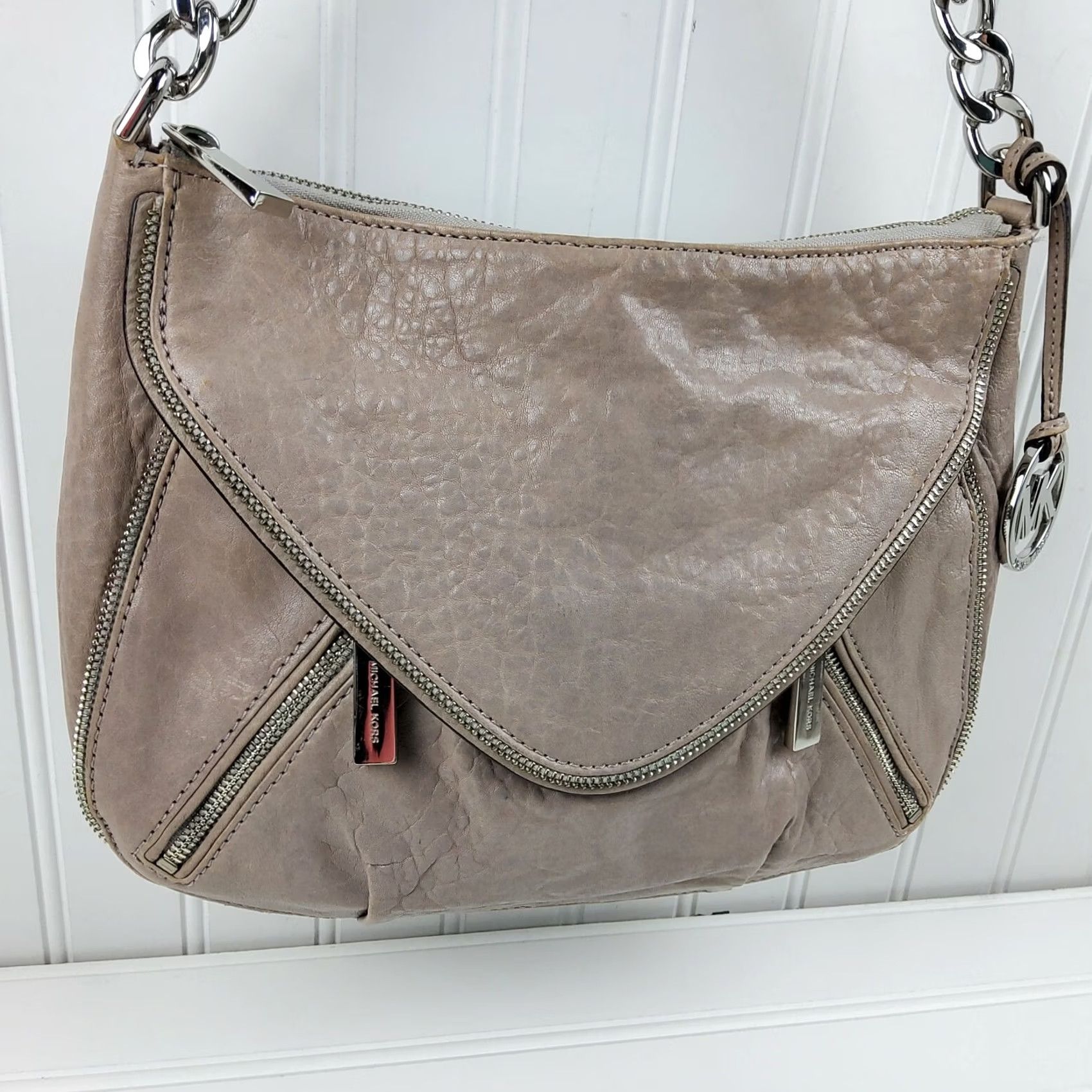 Michael Kors Michael Kors Zippers Flap Convertible Leather Shoulder Handbag Purse Taupe Size ONE SIZE - 4 Thumbnail