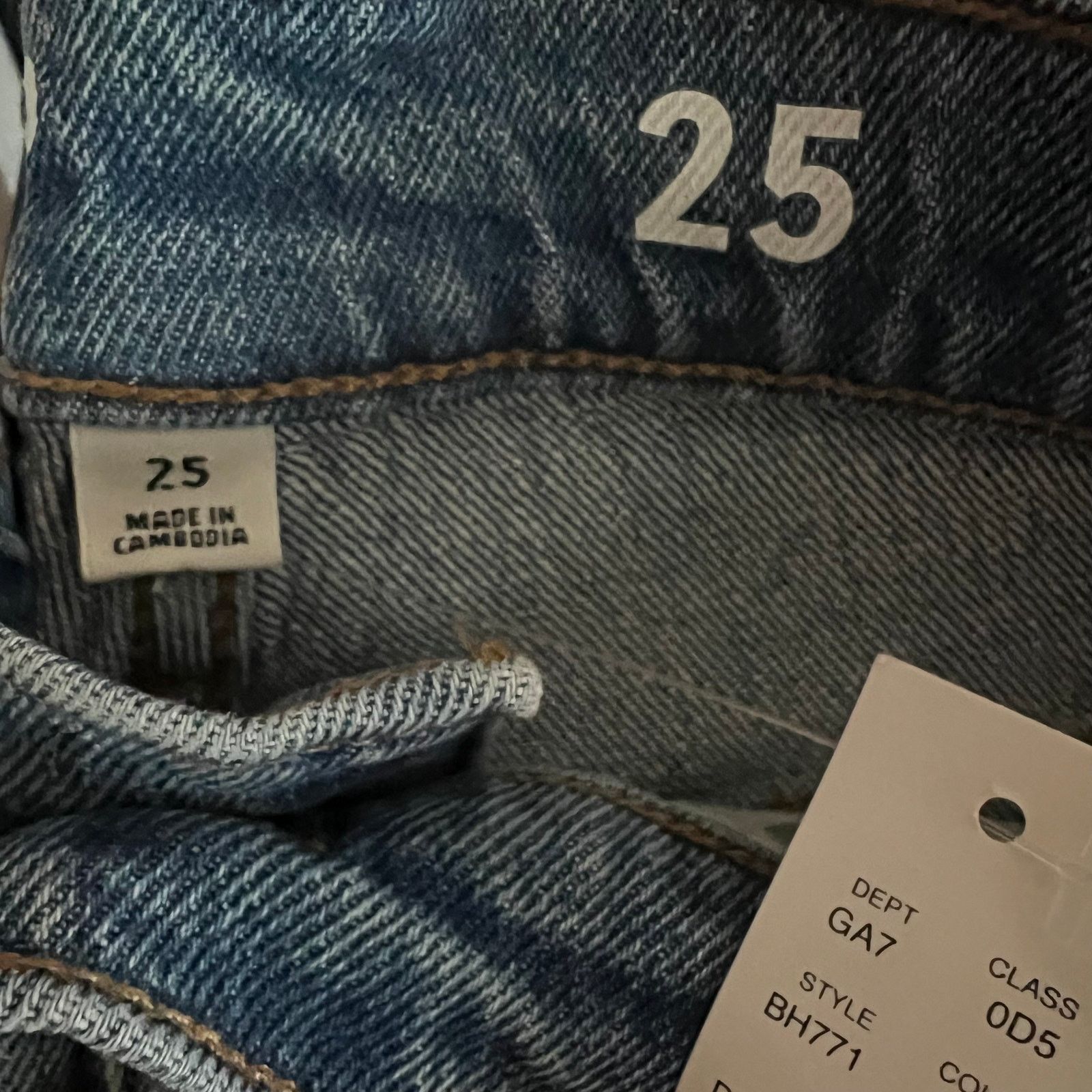 J.Crew J.Crew 9" Billie Demi Boot High-Rise Cropped Jeans, 25 Size 25" / US 0 / IT 36 - 14 Thumbnail