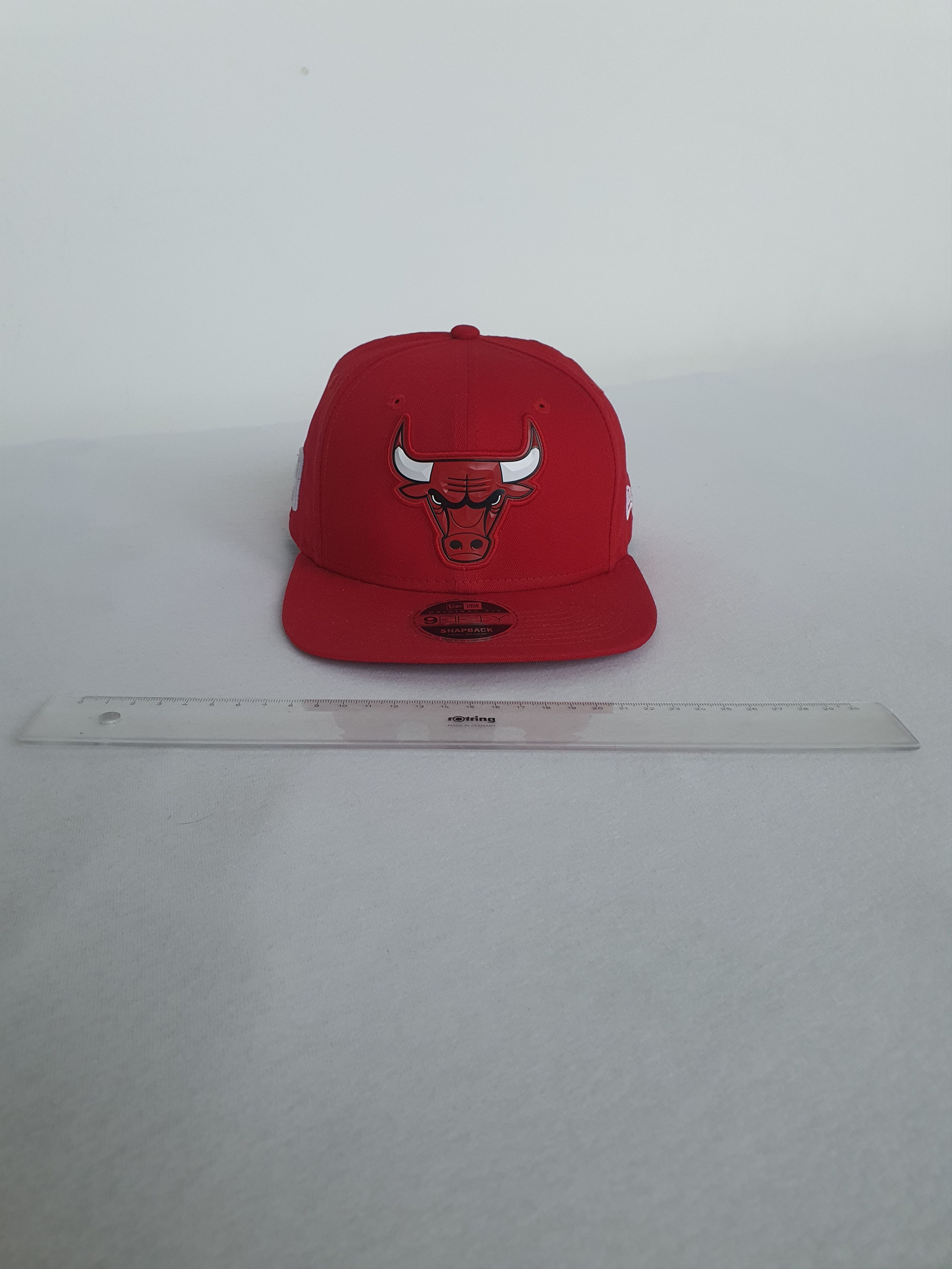 New Era 9FIFTY Snapback Cap - NBA Chicago Bulls - Sz S/M Size 28 - 2 Thumbnail