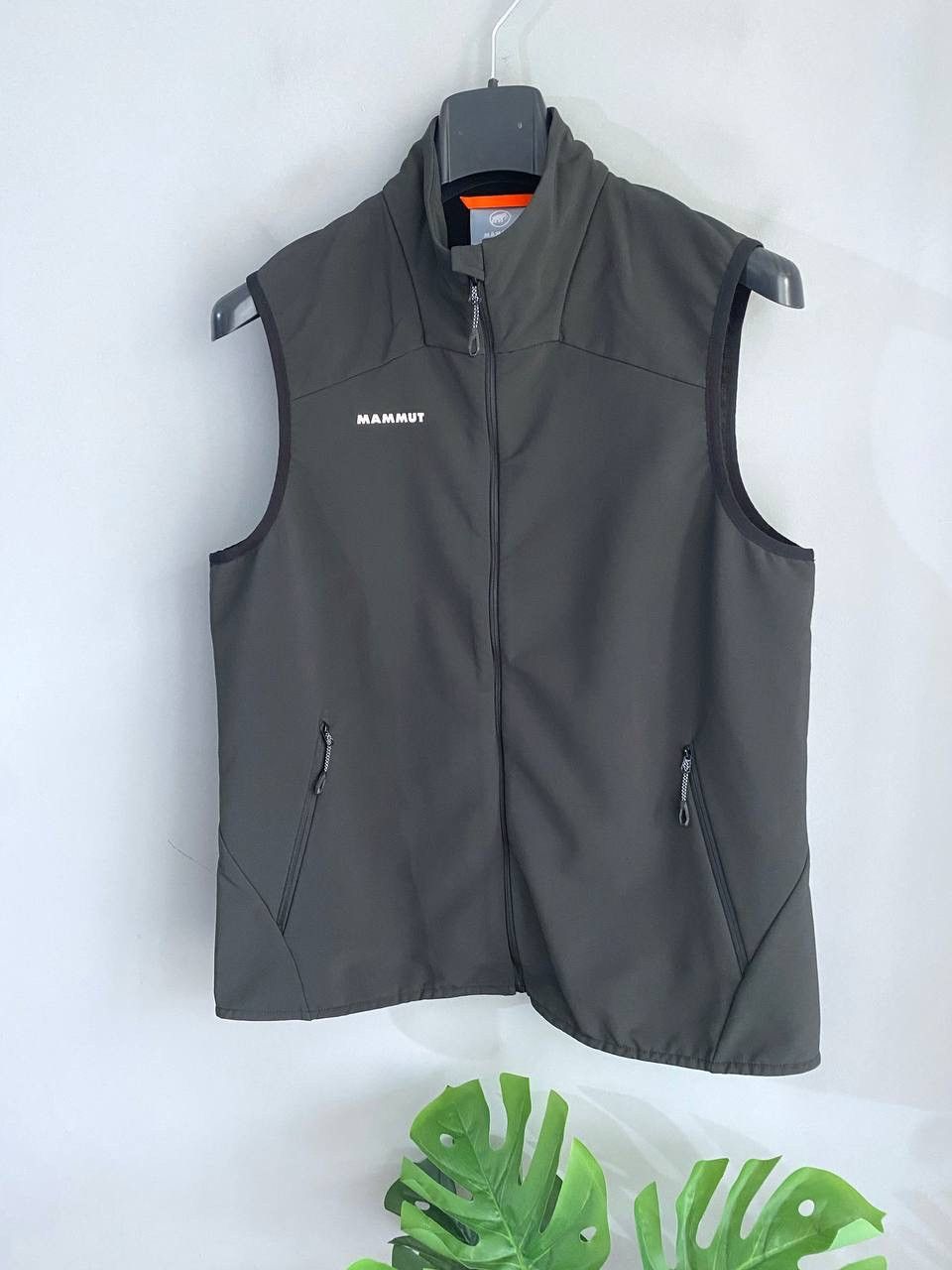 Mammut Mammut Women's Outdoor Hiking Softshell Vest With Fleece, L Size L / US 10 / IT 46 - 1 Thumbnail