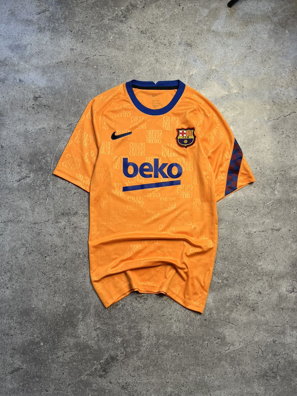 Nike Nike 2022 Barcelona Away Jersey Size US S / EU 44-46 / 1 - 2 Thumbnail