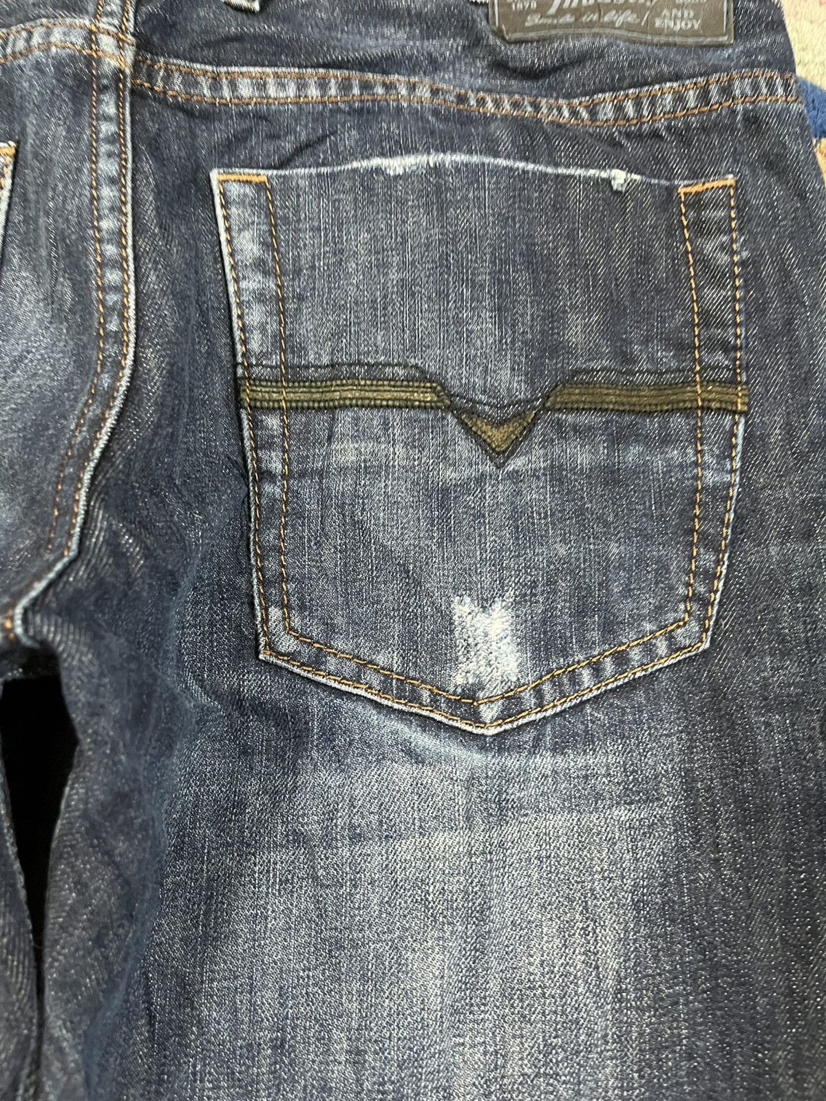 Diesel Vintage Diesel Distressed Denim Size US 33 - 11 Thumbnail