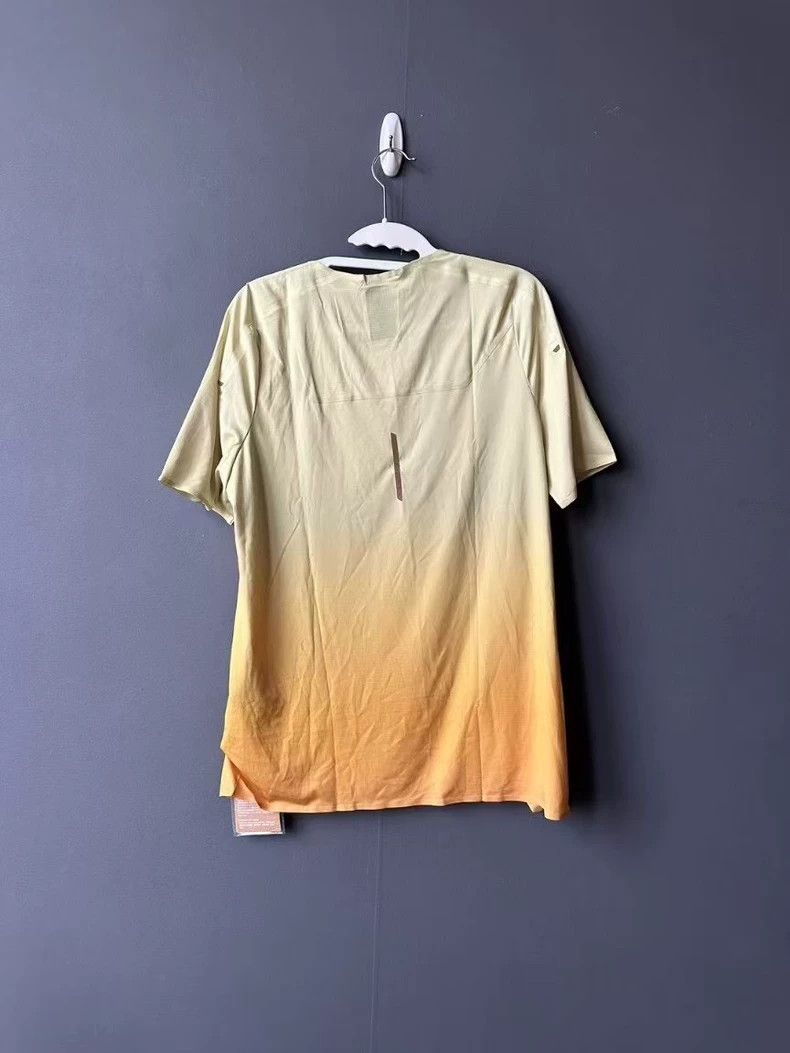 Loewe LOEWE Sports short sleeves Size XS / US 0-2 / IT 36-38 - 2 Thumbnail