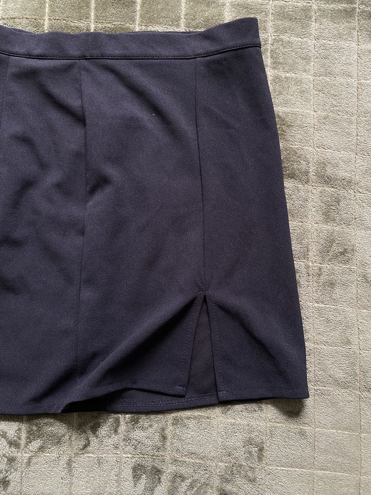Designer Black mini skirt with a split Size 26" / US 2 / IT 38 - 3 Thumbnail