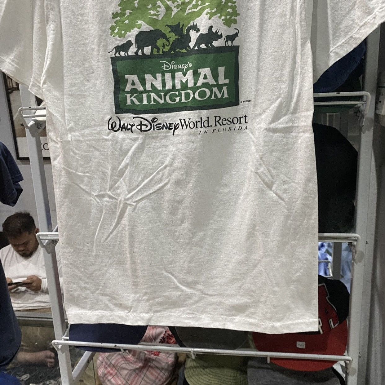 Disney Vintage 90s Disney Animal Kingdom T-Shirt Walt Disney World Size US M / EU 48-50 / 2 - 4 Thumbnail