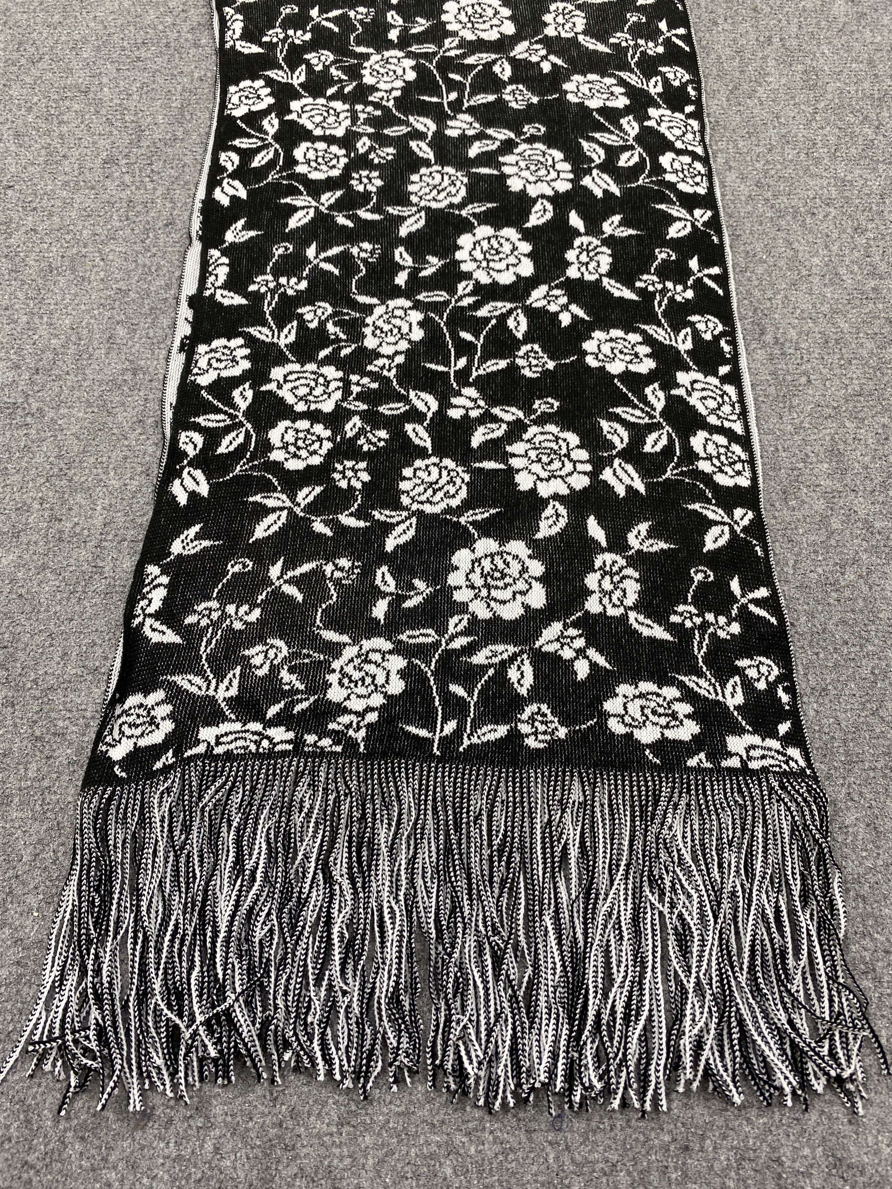 Japanese Brand Japanese Floral Scarf / Muffler / Neckwear SC0351 Size ONE SIZE - 5 Thumbnail
