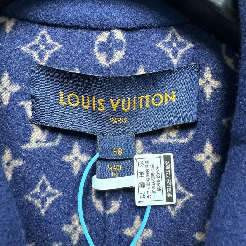 Louis Vuitton Louis Vuitton Patchwork fur coat with logo inside coat Size XS / US 0-2 / IT 36-38 - 7 Thumbnail
