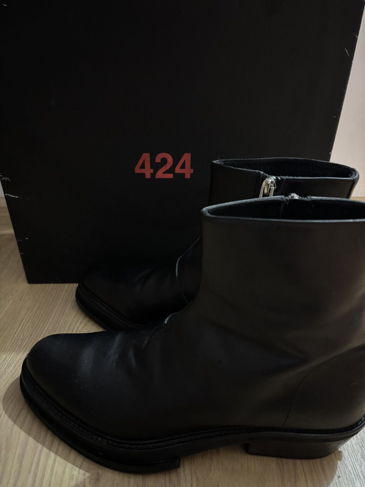 424 424 leather boots Size US 7 / EU 40 - 8 Thumbnail