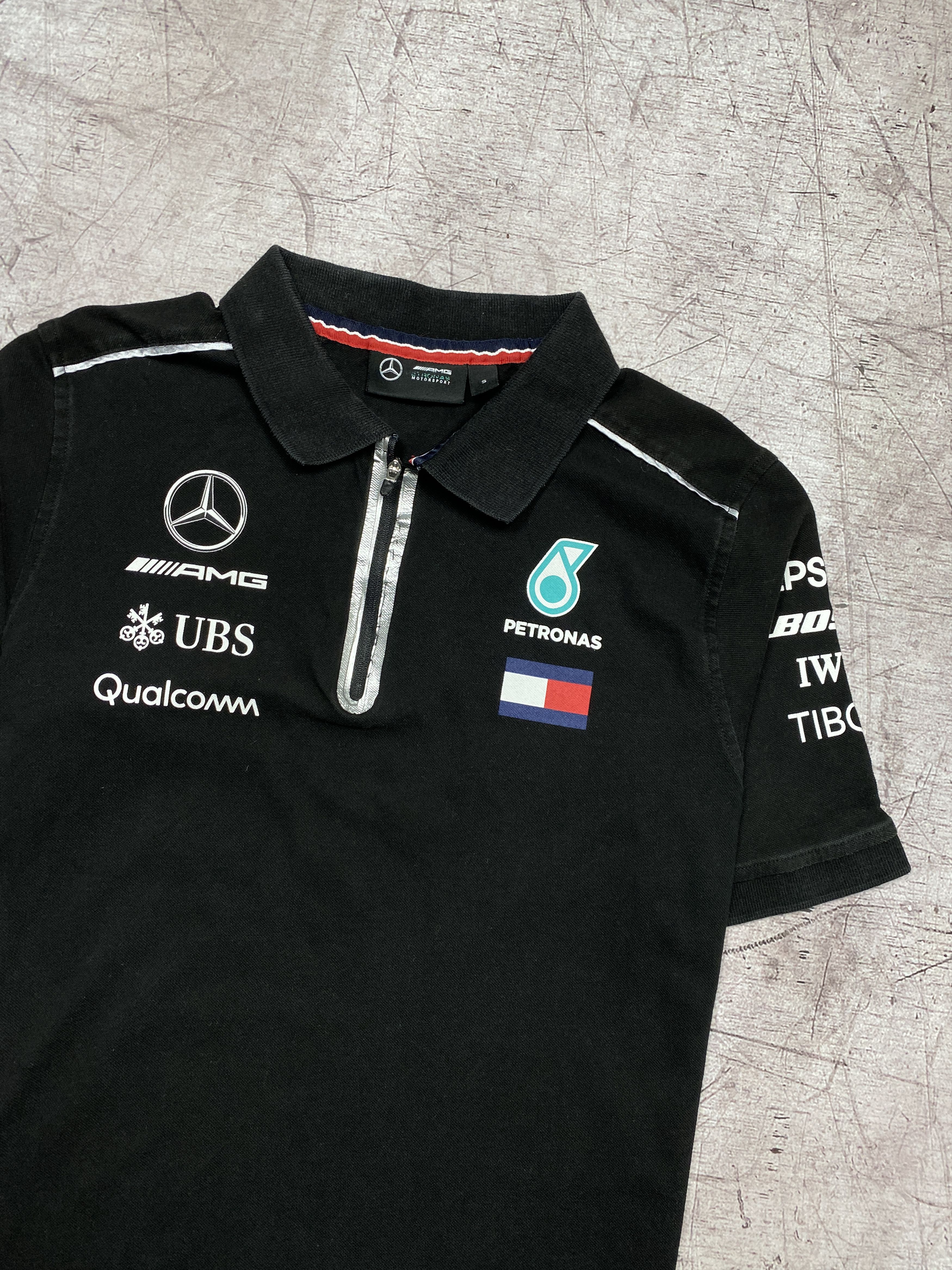 Formula 1 Mercedes Benz Amg Tommy Hilfiger Petronas Team Polo Shirt Size US S / EU 44-46 / 1 - 2 Thumbnail