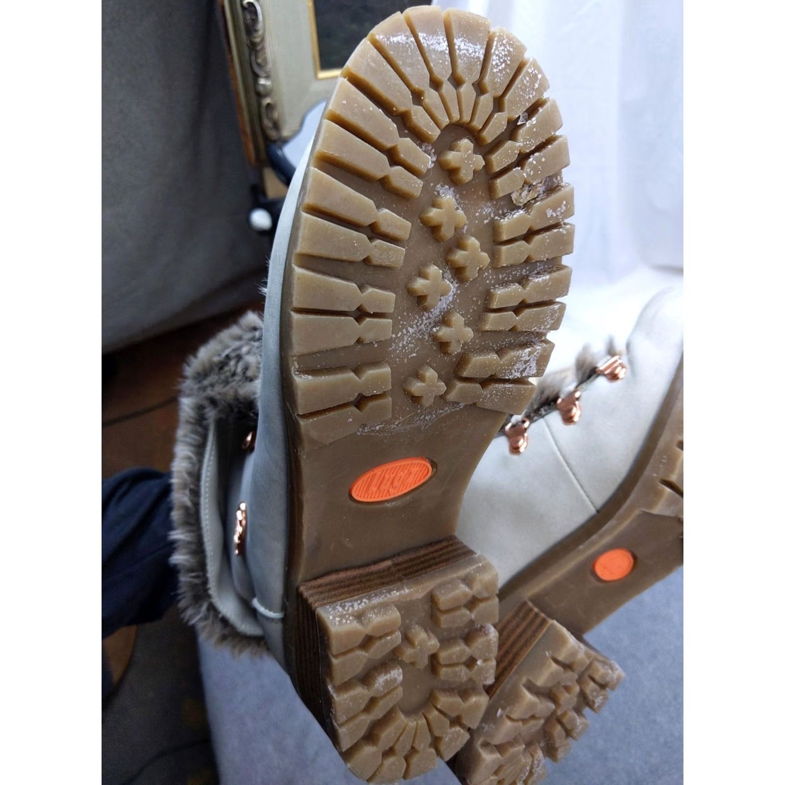 Lugz Lugz Snow Boots Womens Size 9 40.5 Gray Synthetic Fur Lined Ankle Hiking Winter Size US 9 / IT 39 - 4 Thumbnail