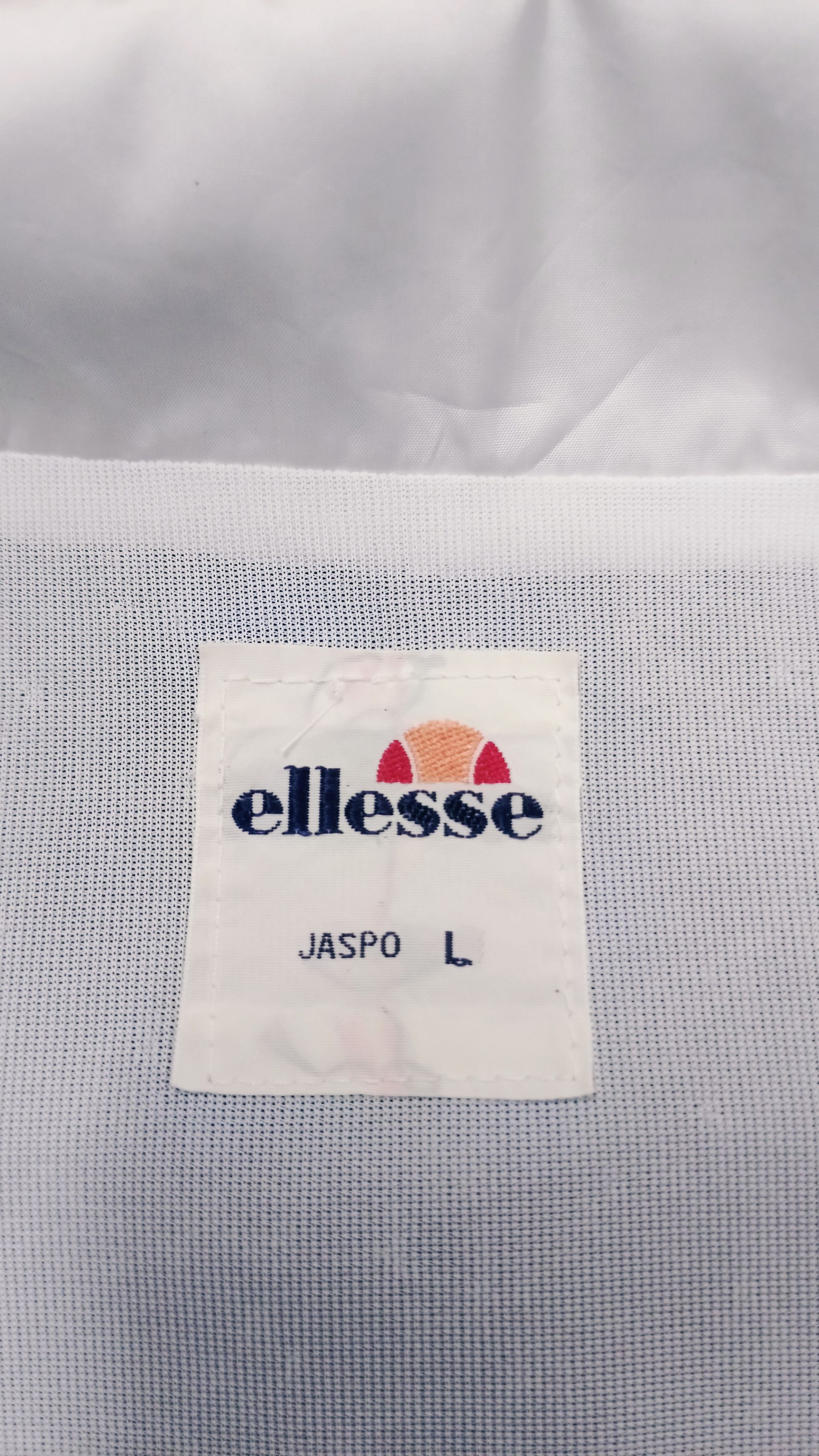Ellesse Vintage Ellesse Side Tape Windbreaker Jacket Size US L / EU 52-54 / 3 - 8 Thumbnail
