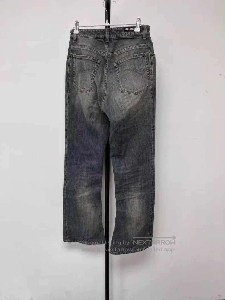 Balenciaga Balenciaga size XS Distressed Mid Rise Casual Flare Jeans Size 26" / US 2 / IT 38 - 2 Thumbnail