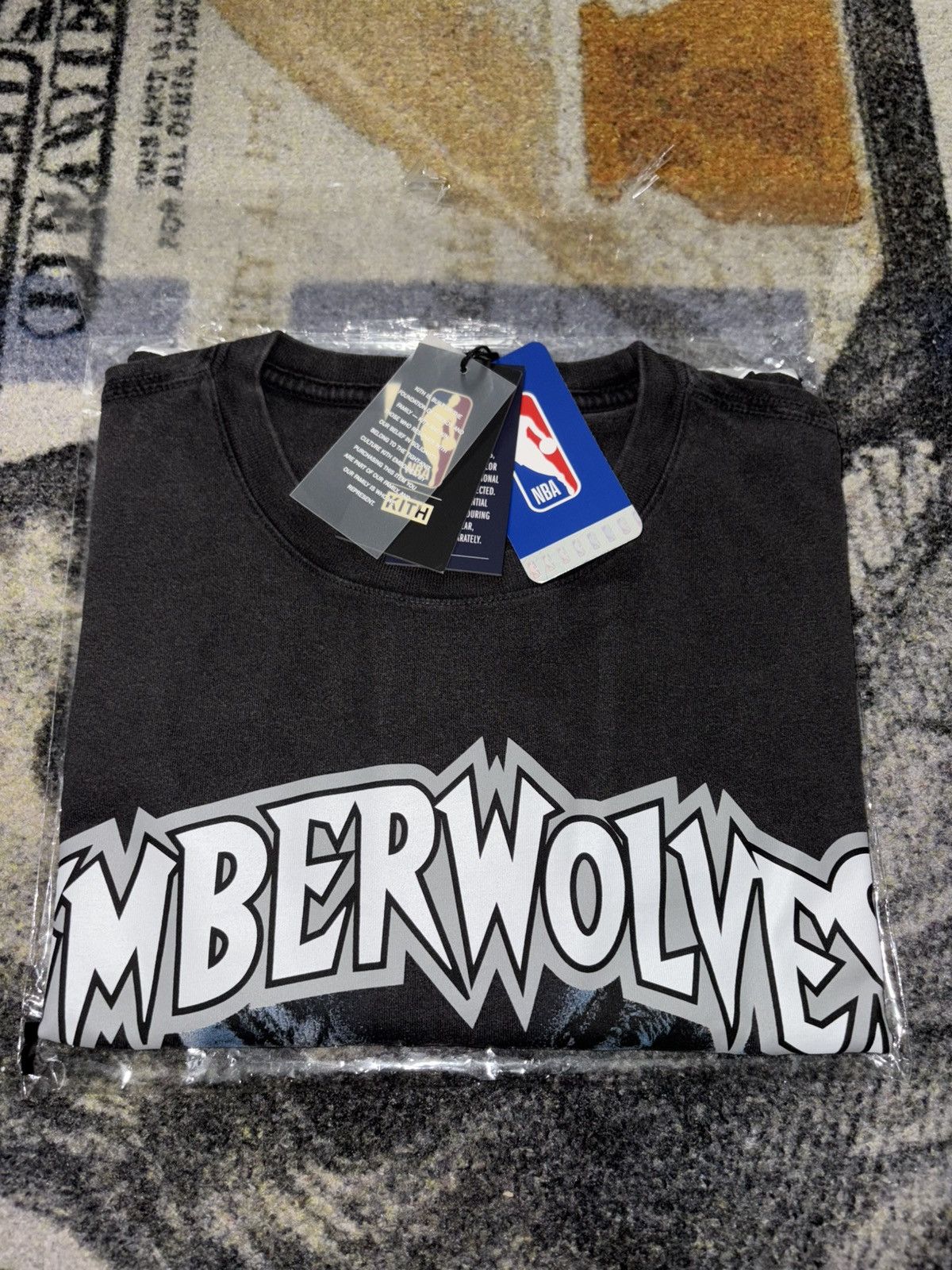 Kith × NBA KITH X TIMBERWOLVES VINTAGE TEE - BLACK Size US M / EU 48-50 / 2 - 2 Thumbnail