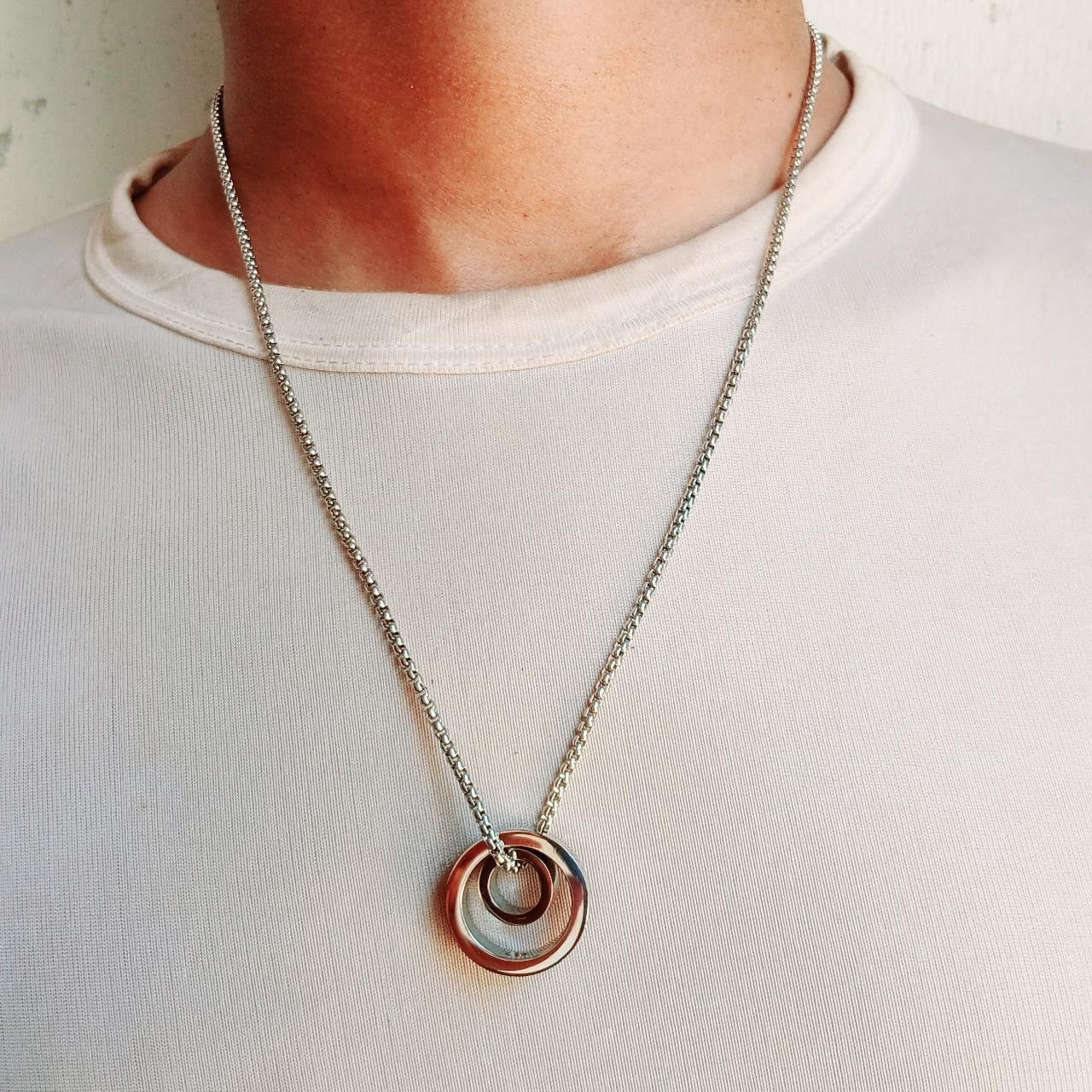 Other Retro Silver Color Metal Chain Pendant Necklace Size ONE SIZE - 1 Thumbnail