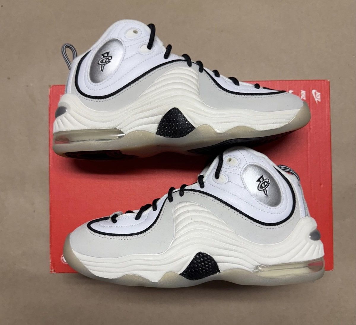 Nike Nike Air Penny II 2 Mens size 6.5 basketball Photon Dust NEW Size US 6.5 / EU 39-40 - 1 Thumbnail