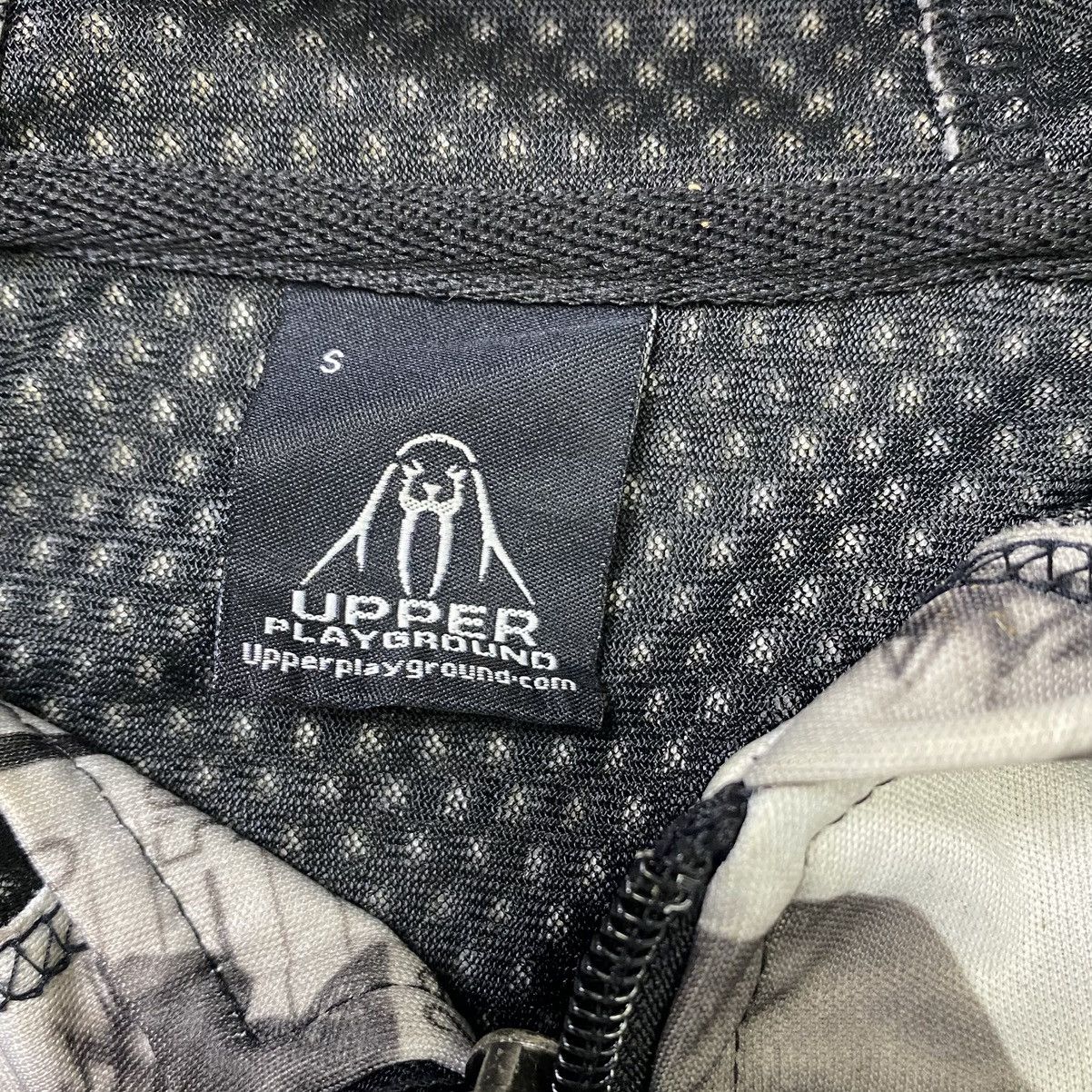 Upper Playground Vintage Upper Playground all over print zipper hoodie Size US S / EU 44-46 / 1 - 9 Thumbnail