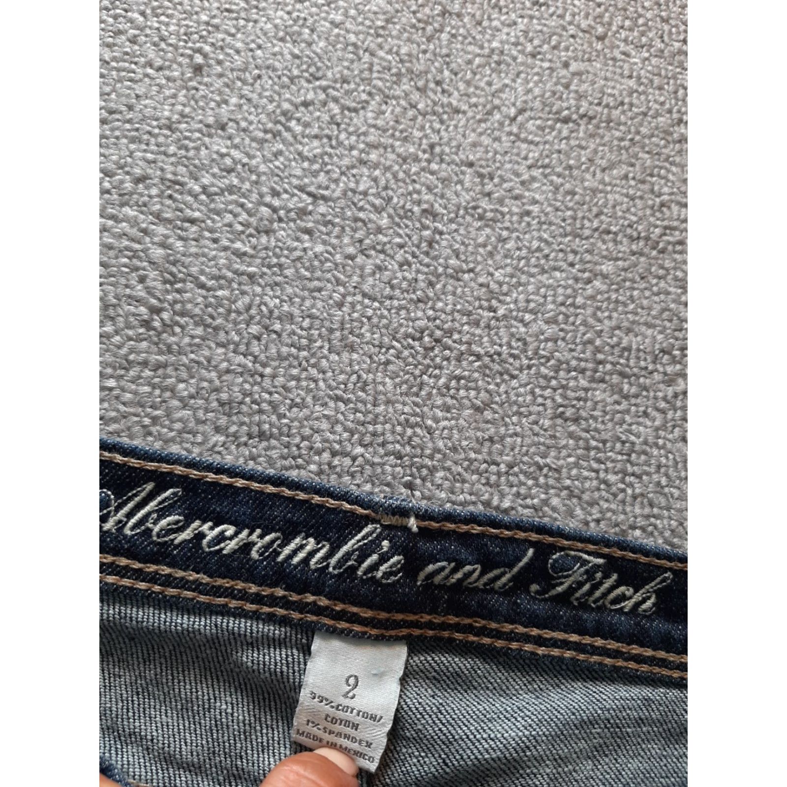 Abercrombie & Fitch Womens sz 2 Abercrombie & Fitch Denim Shorts blue cuffed Size 26" / US 2 / IT 38 - 3 Thumbnail