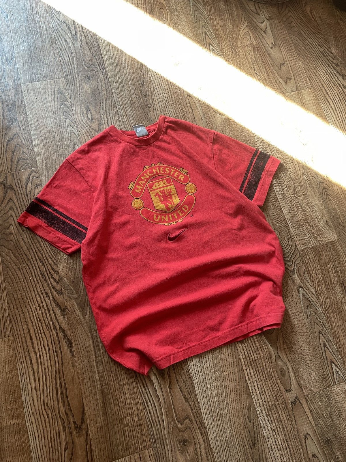 Nike Nike vintage Manchester City Red T-shirt soccer 90s Size US L / EU 52-54 / 3 - 2 Thumbnail