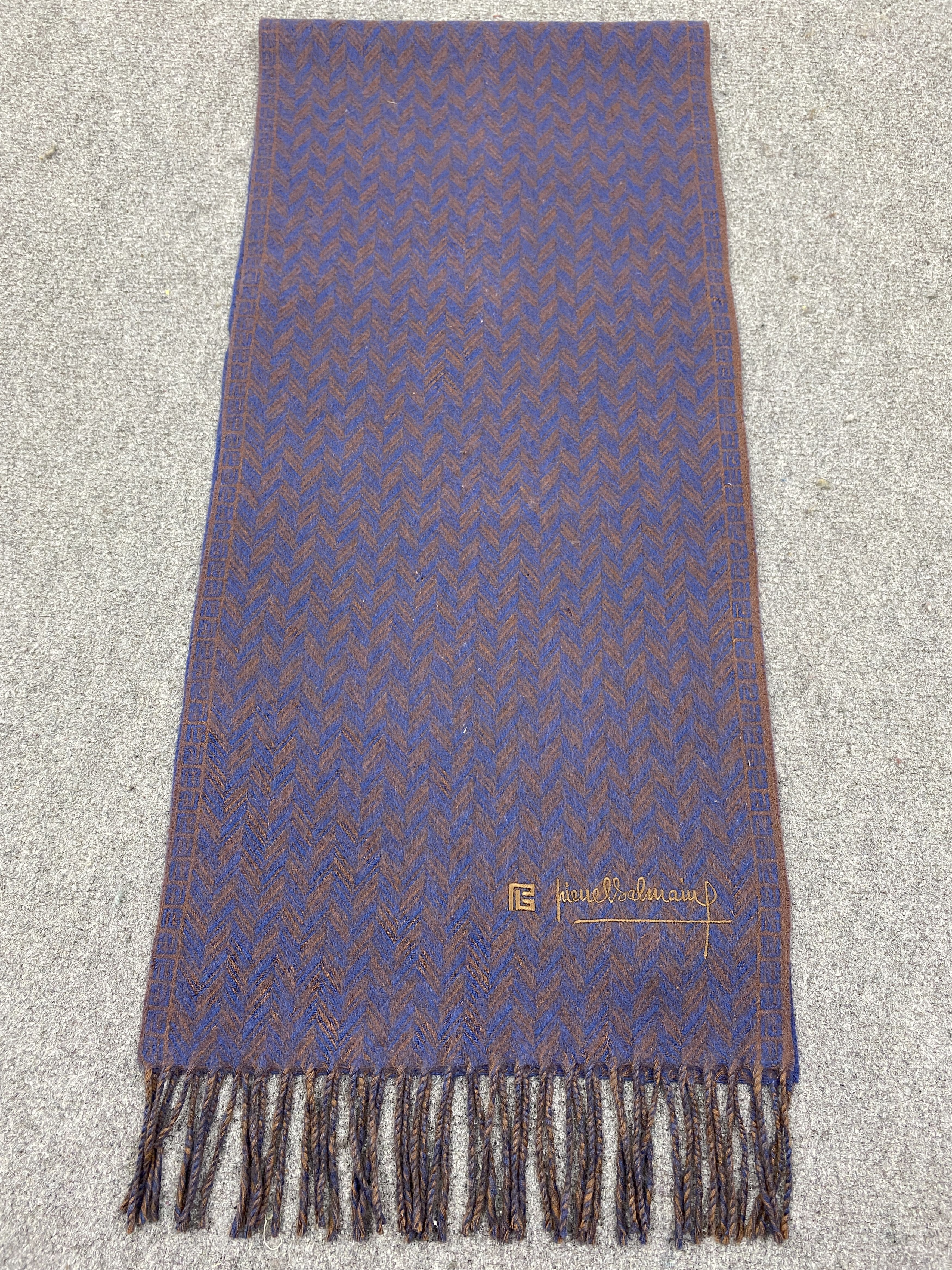 Pierre Balmain Pierre Balmain Scarf / Muffler / Neckwear SC0290 Size ONE SIZE - 7 Thumbnail