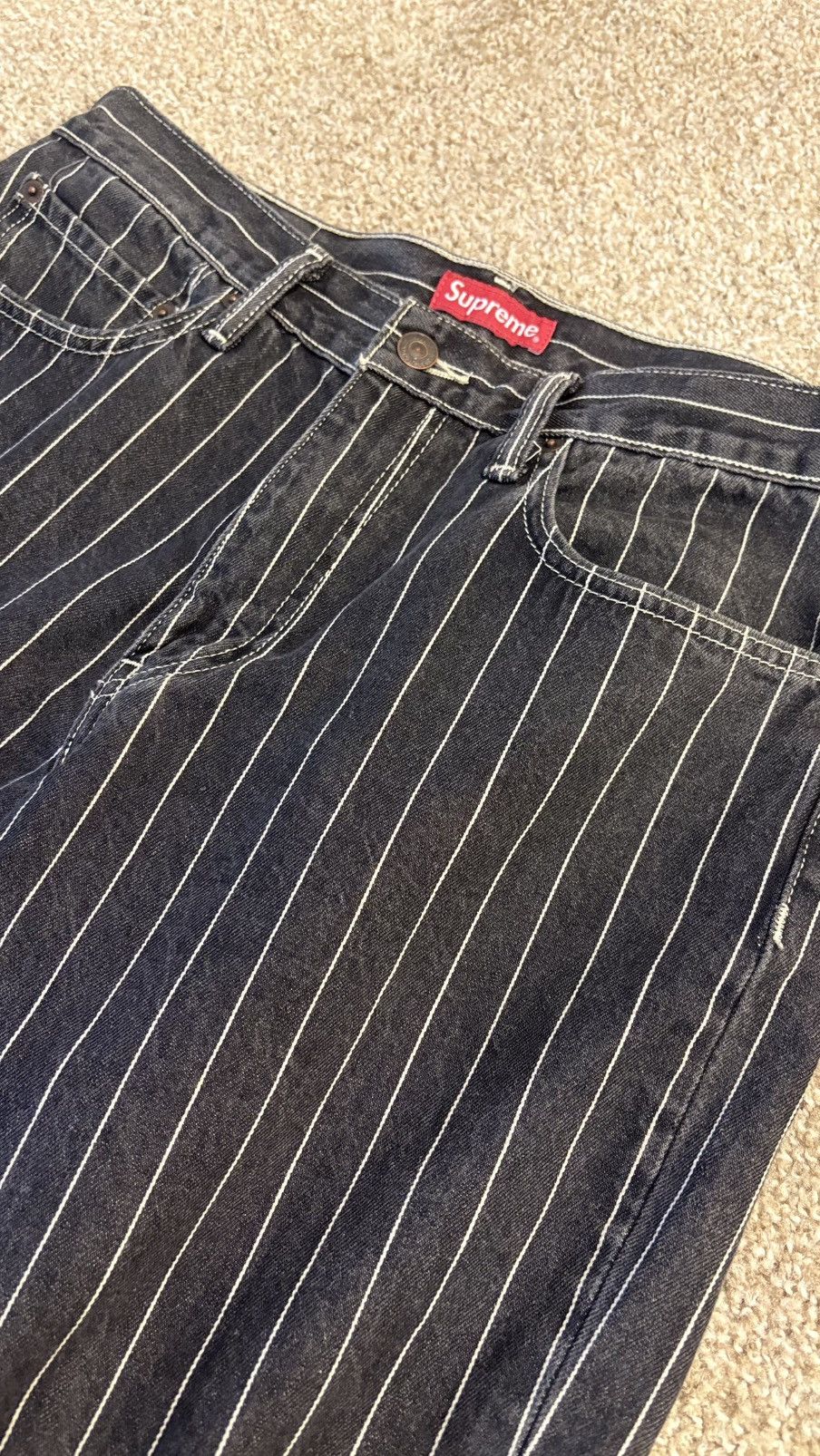 Levi's × Supreme Supreme Levi's Pinstripe 550 Jeans Size US 32 / EU 48 - 2 Thumbnail