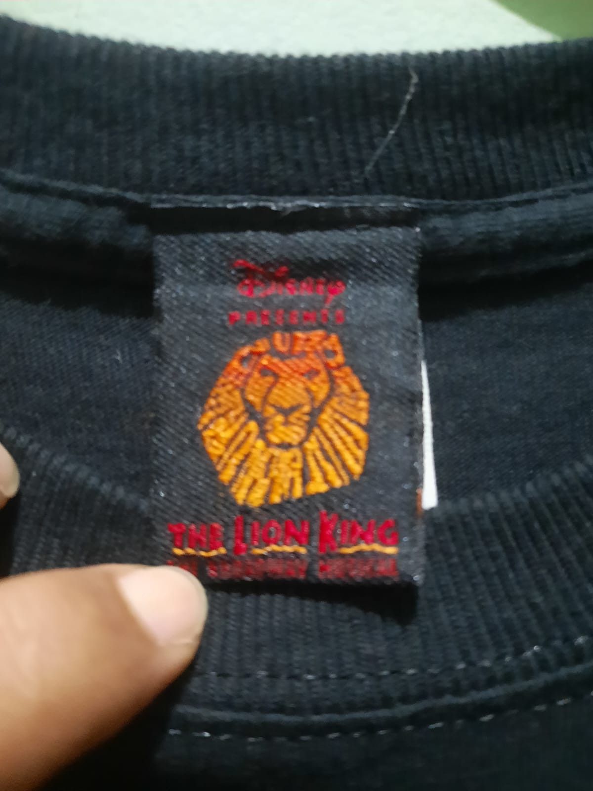 Disney × Vintage The Lion King - Disney Size US L / EU 52-54 / 3 - 4 Thumbnail