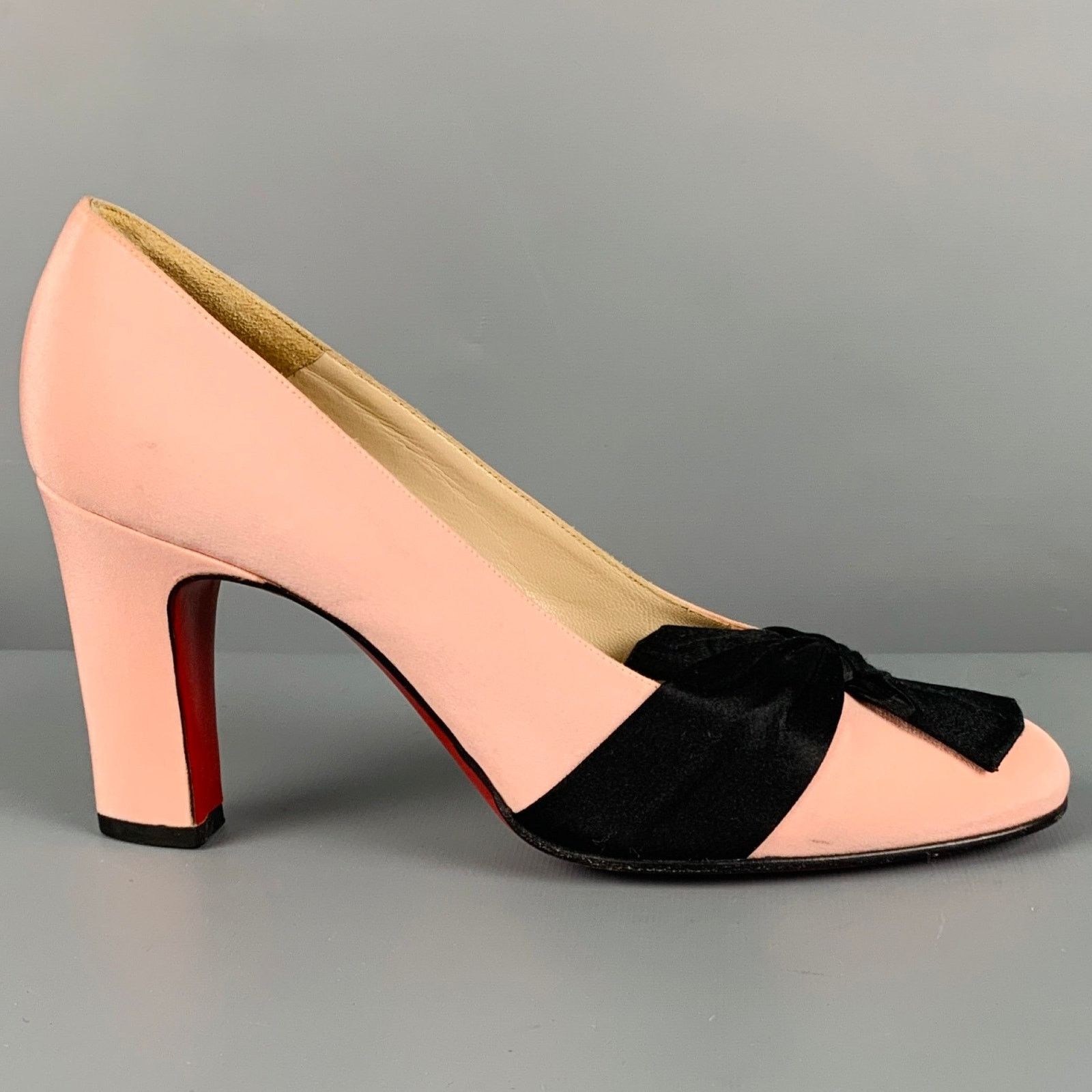 Christian Louboutin CHRISTIAN LOUBOUTIN Size 7.5 Pink Black Bow Pumps Size US 7.5 / IT 37.5 - 2 Thumbnail