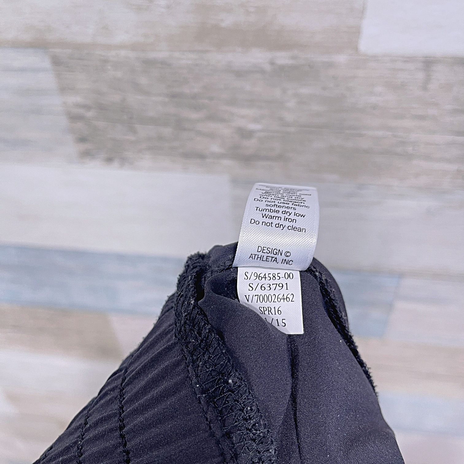 Athleta Athleta La Viva Capri Pants Black Low Rise Performance Gym 0 Size 25" / US 0 / IT 36 - 7 Thumbnail