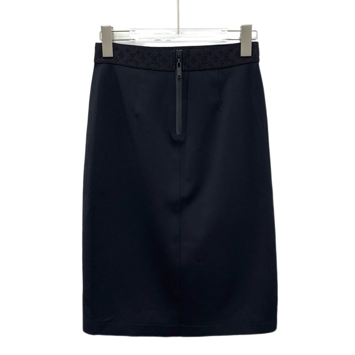 Louis Vuitton Louis Vuitton Black Monogram Logo Casual Midi Skirt K26WX Size 26" / US 2 / IT 38 - 2 Thumbnail