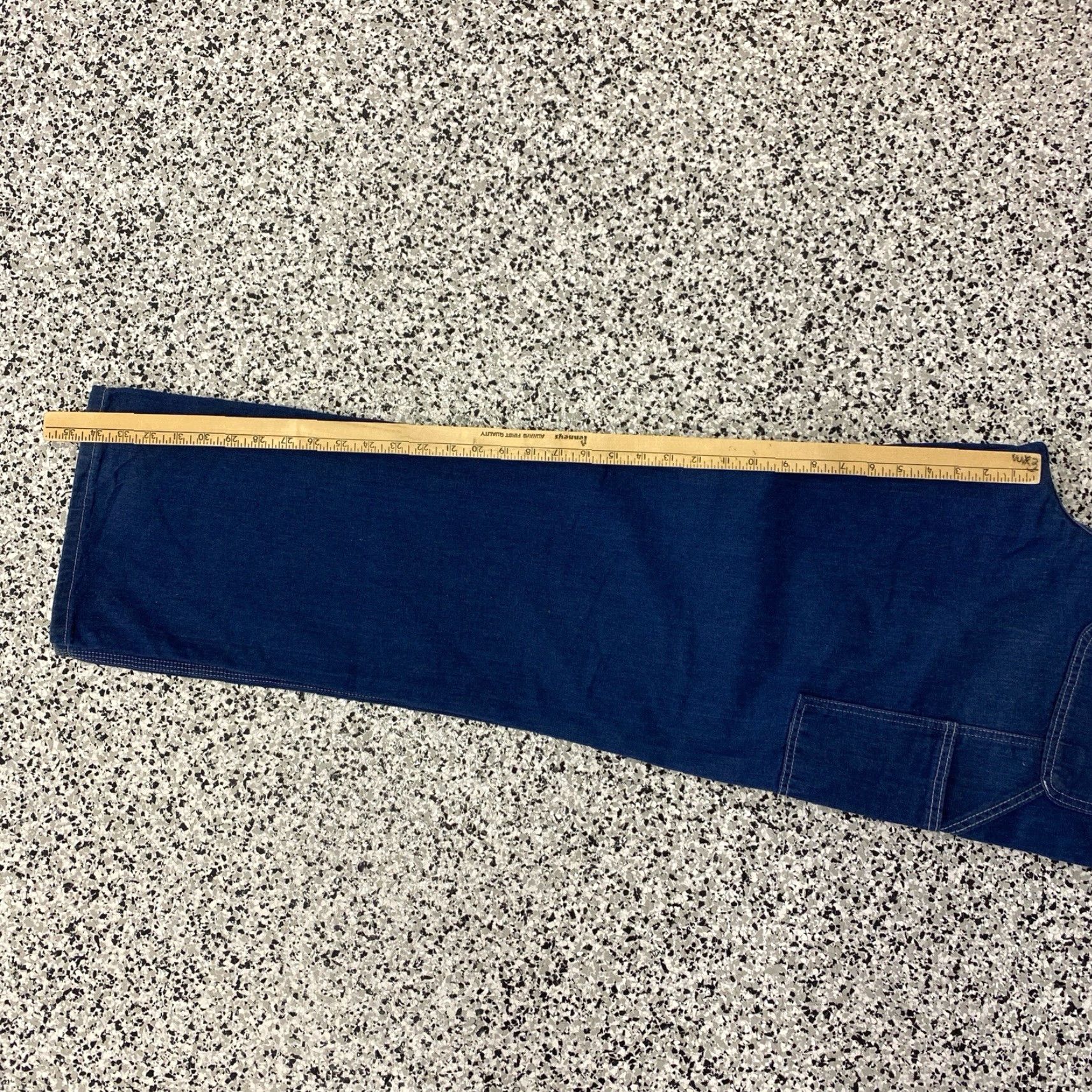 Carhartt VINTAGE Carhartt Dungaree Fit Denim Blue Jeans Carpenter Pants 34/34 Men Regular 34 Blue Distressed 5-Pocket Outdoor Classic American Carhartt Jeans Size US 34 / EU 50 - 6 Thumbnail