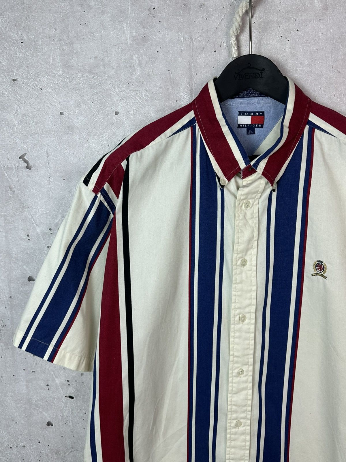 Tommy Hilfiger Vintage Tommy Hilfiger Stripped Logo Short Sleeve Shirt Size US XL / EU 56 / 4 - 2 Thumbnail